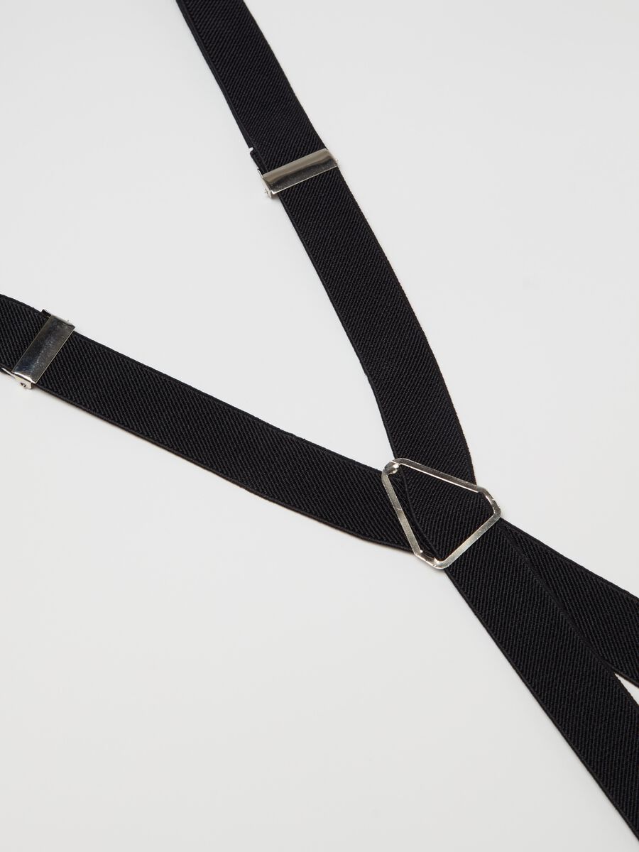 Solid colour braces_1