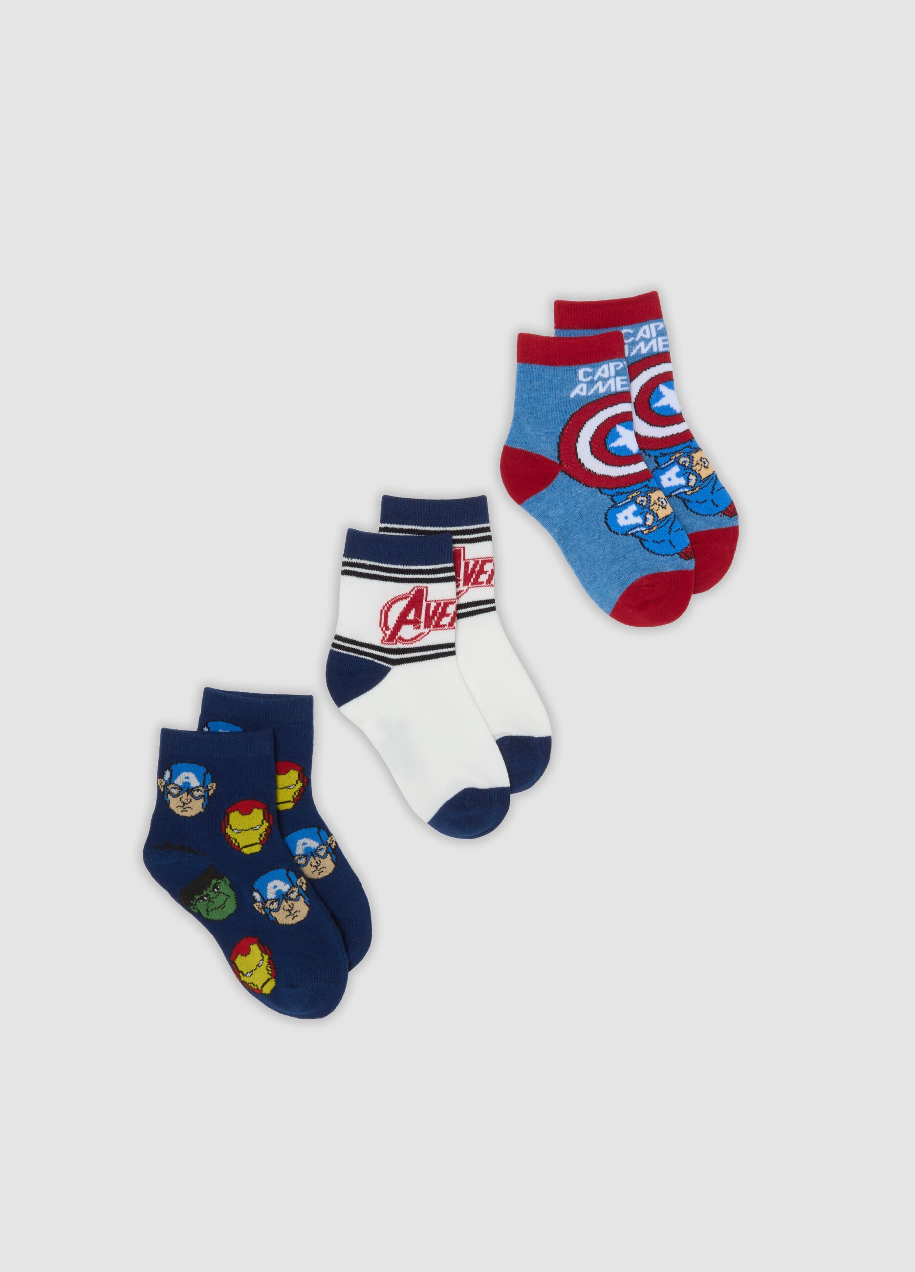3-pack of Avengers-themed short socks in stretchy organic cotton