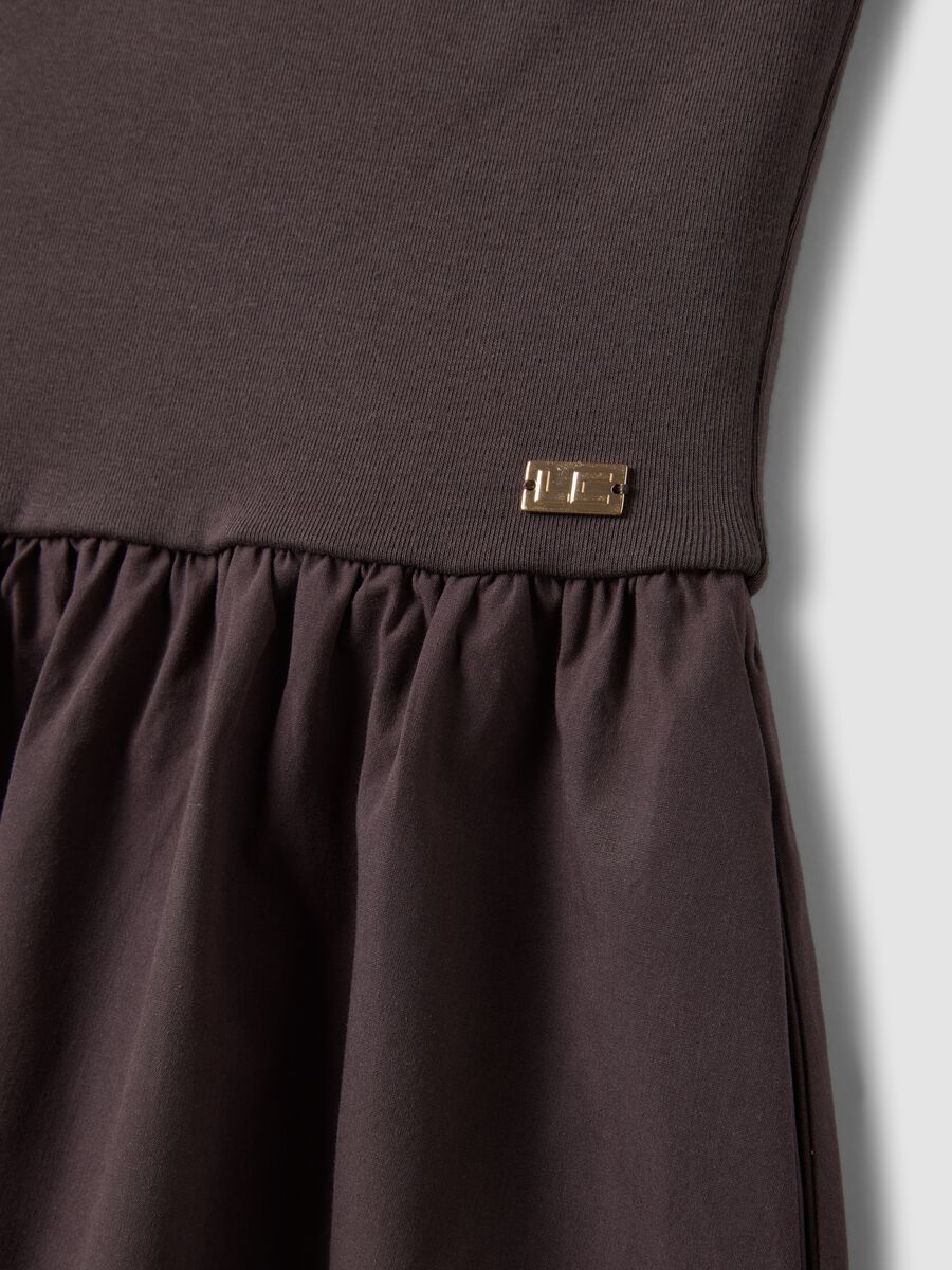 Abito maxi marrone in cotone elasticizzato regular fit senza spalline_1