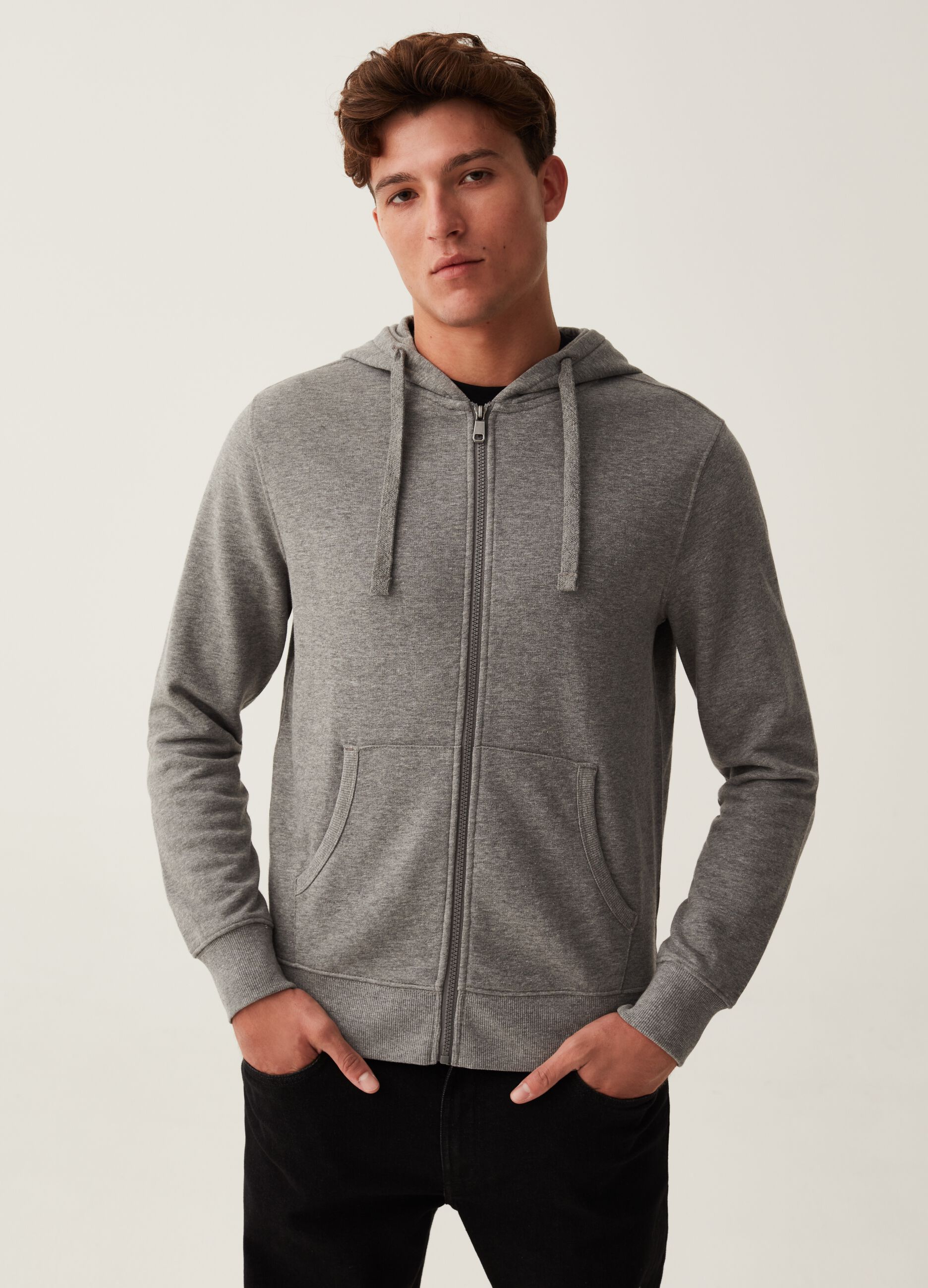 Full-zip in French Terry con cappuccio