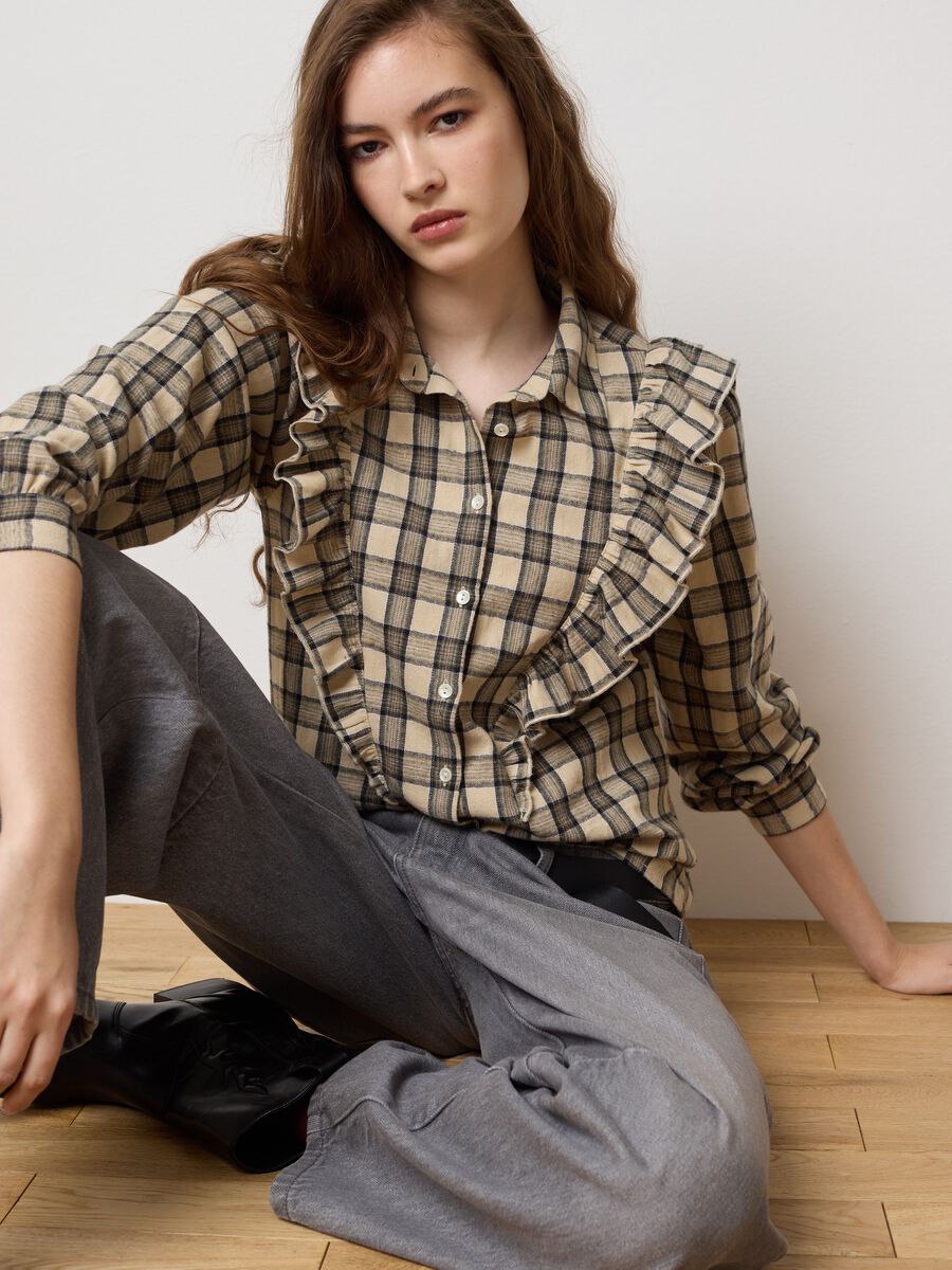 Camicia a quadri multicolor con volant in puro cotone regular fit _2