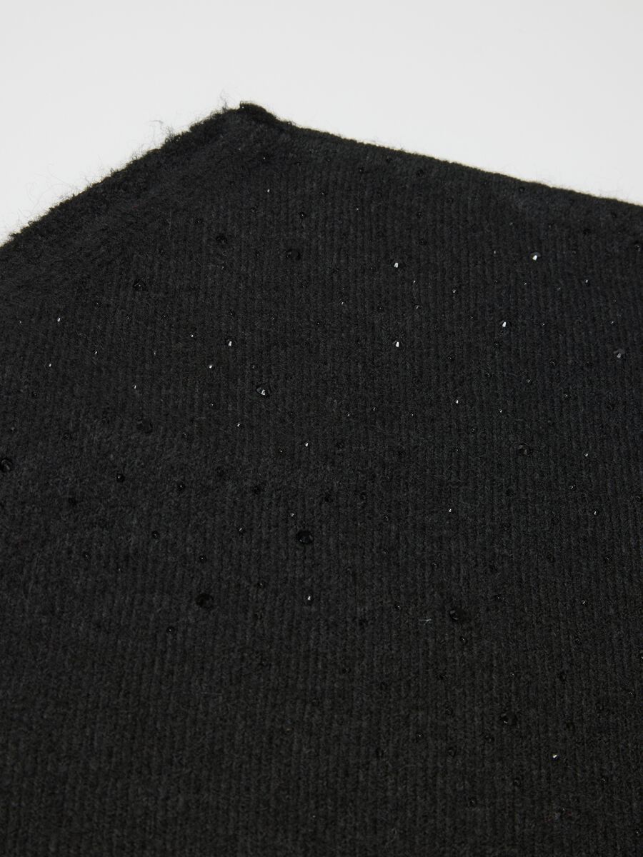 Black Scarf_1