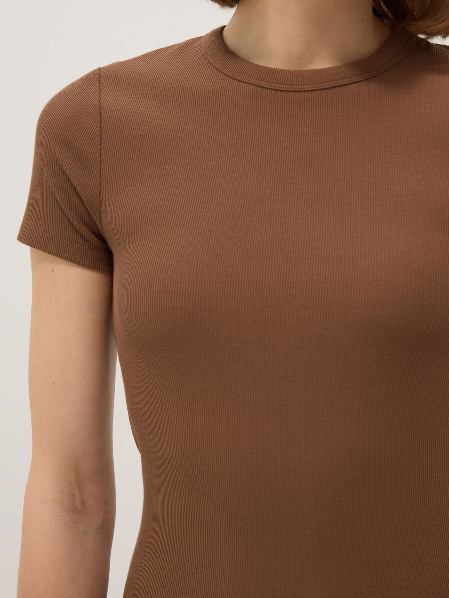 Brown fitted short-sleeve stretch cotton T-shirt_3