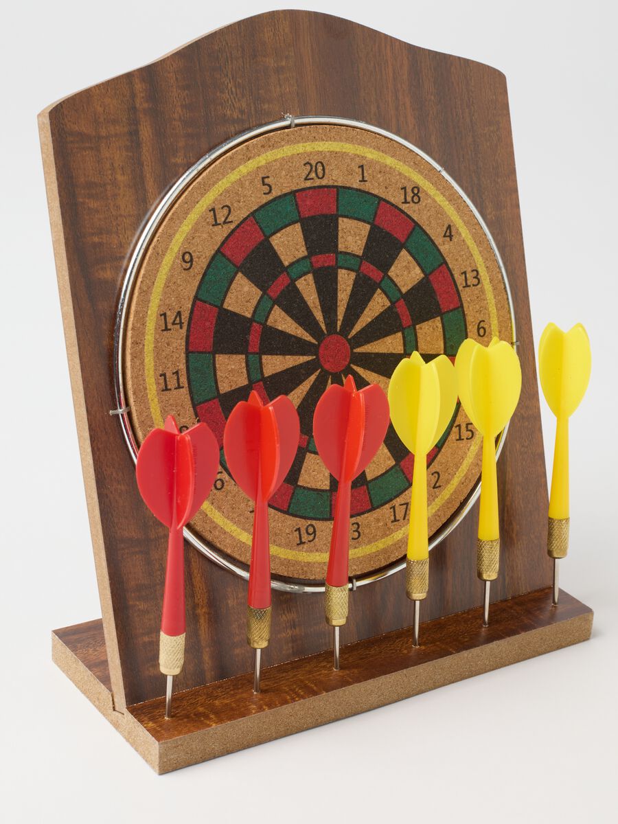 Multicolour Target with Wooden Stand and Darts_2