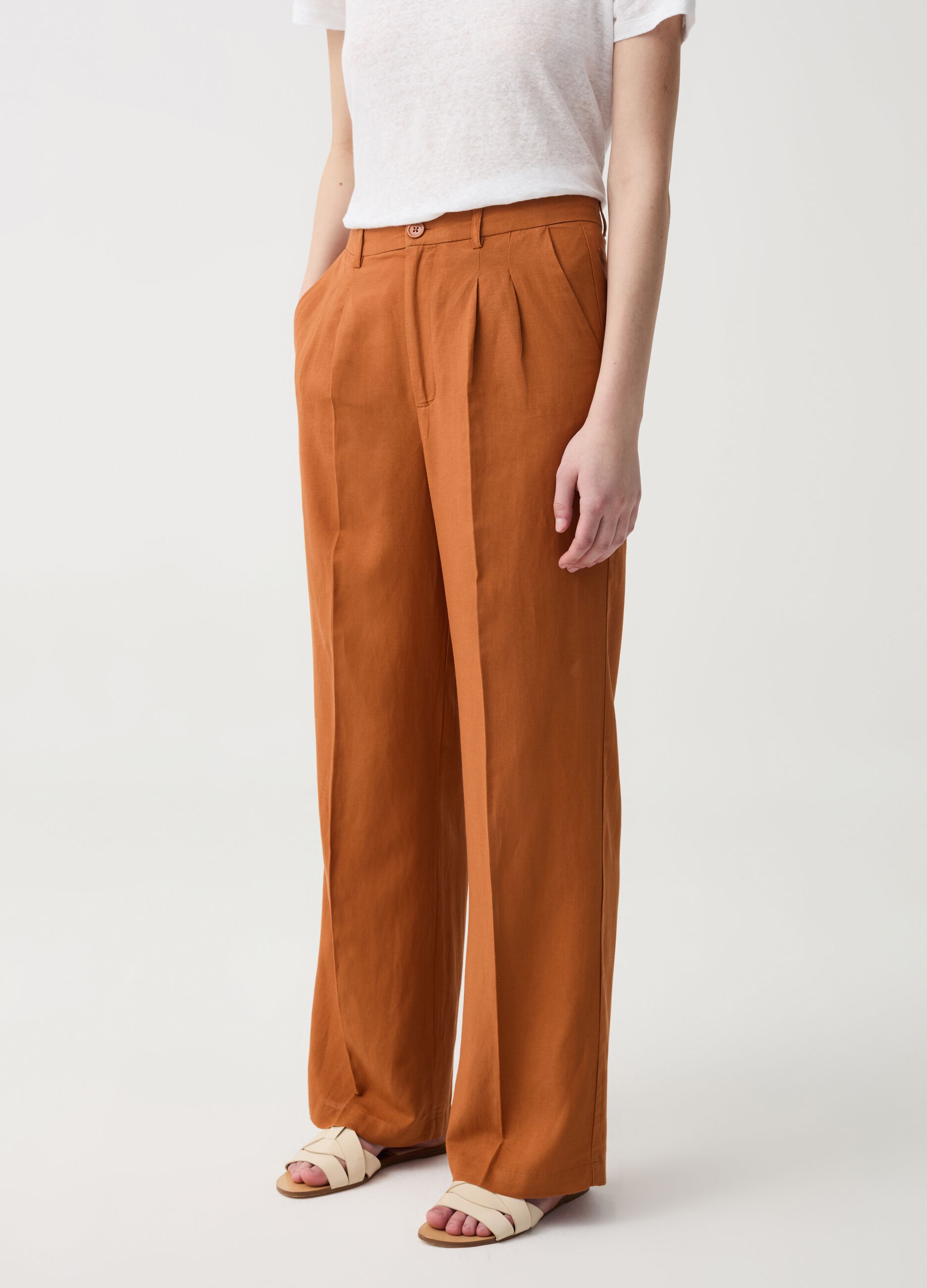 Pantalone wide leg con pinces