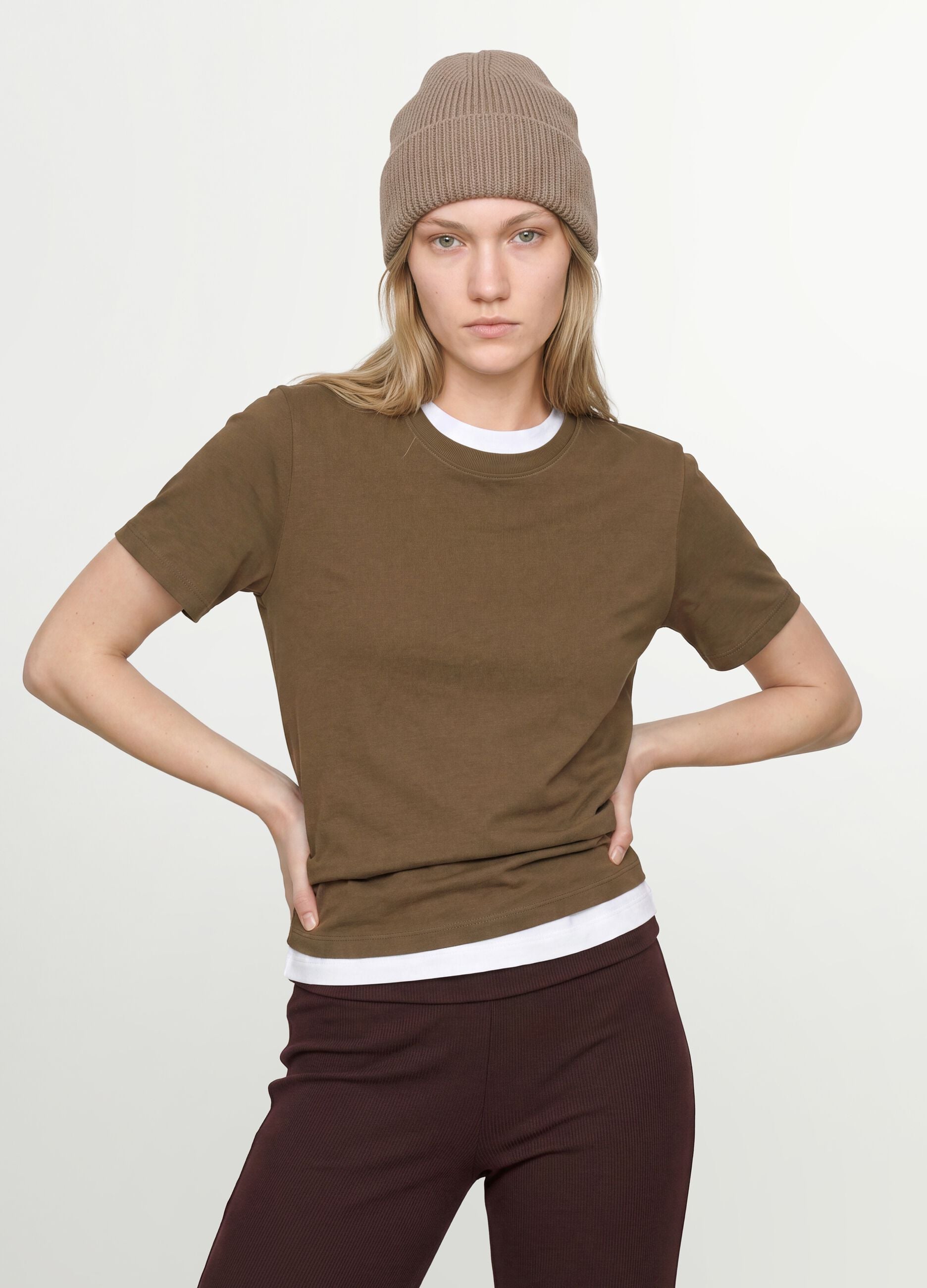 Green crew-neck T-shirt in pure organic cotton, regular fit