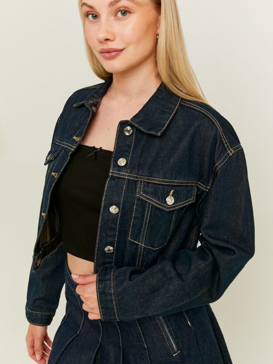 Short jacket in rinsed denim_0