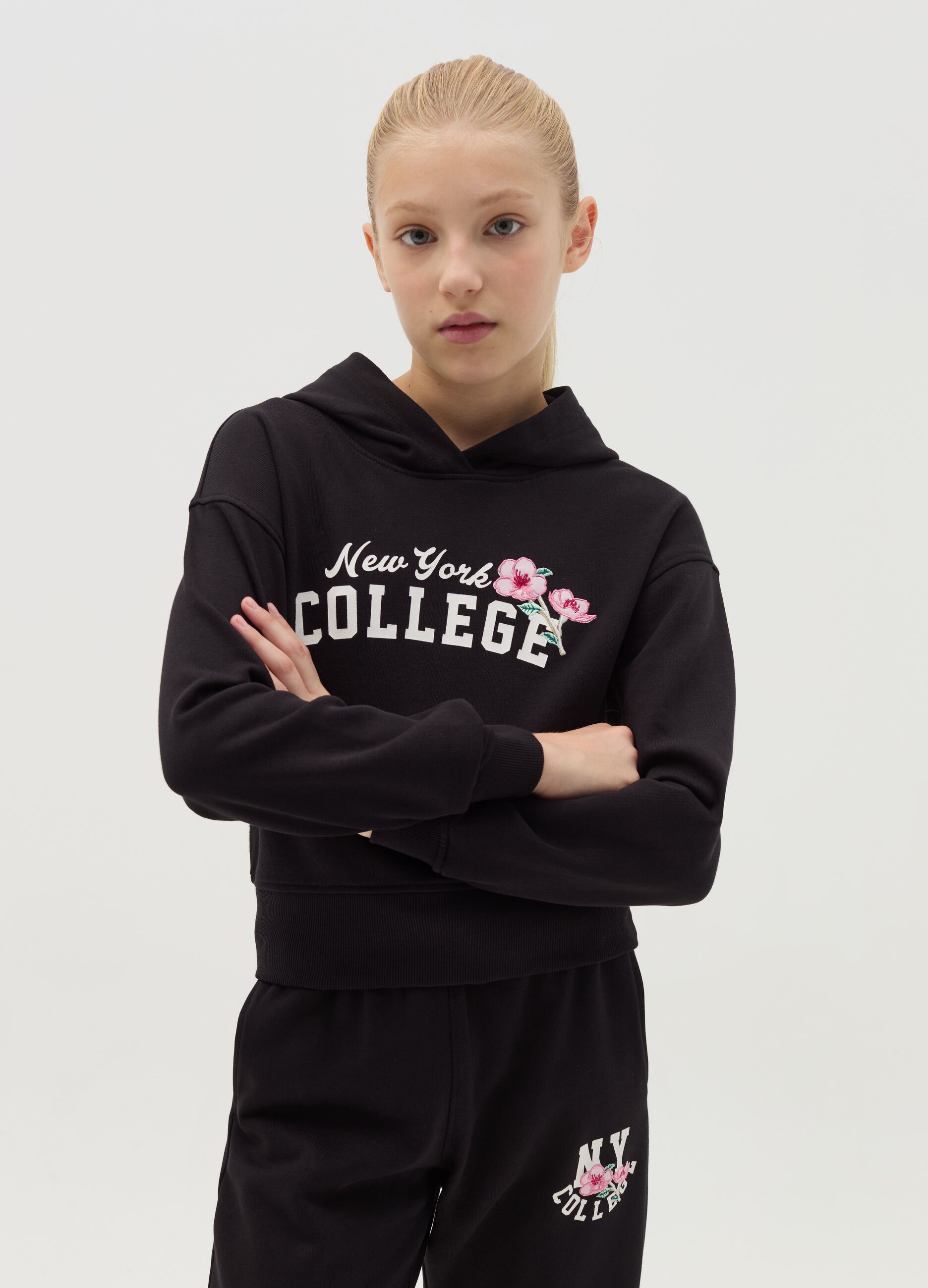 Felpa crop stampa "New York College" con ricamo
