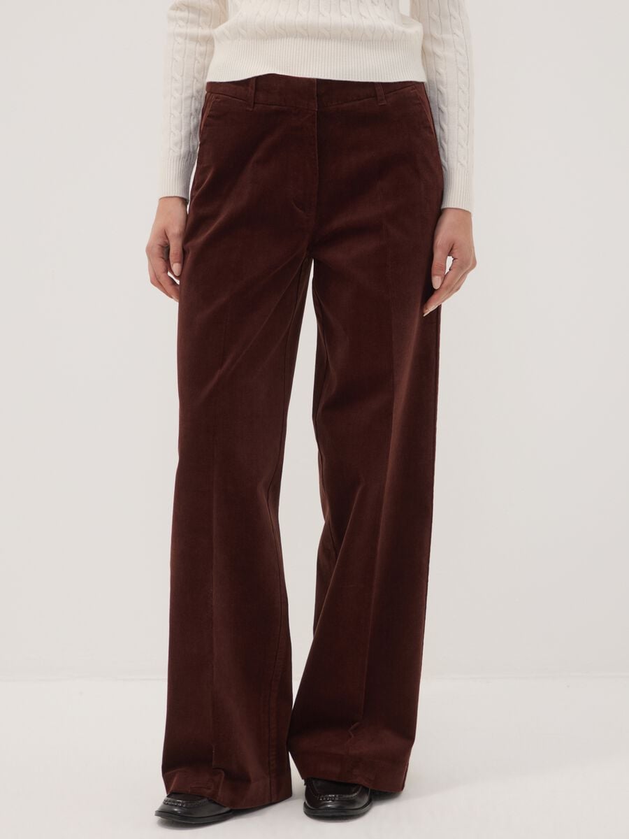 Pantaloni The Iconic Pants marroni in cotone elasticizzato a coste straight fit_1