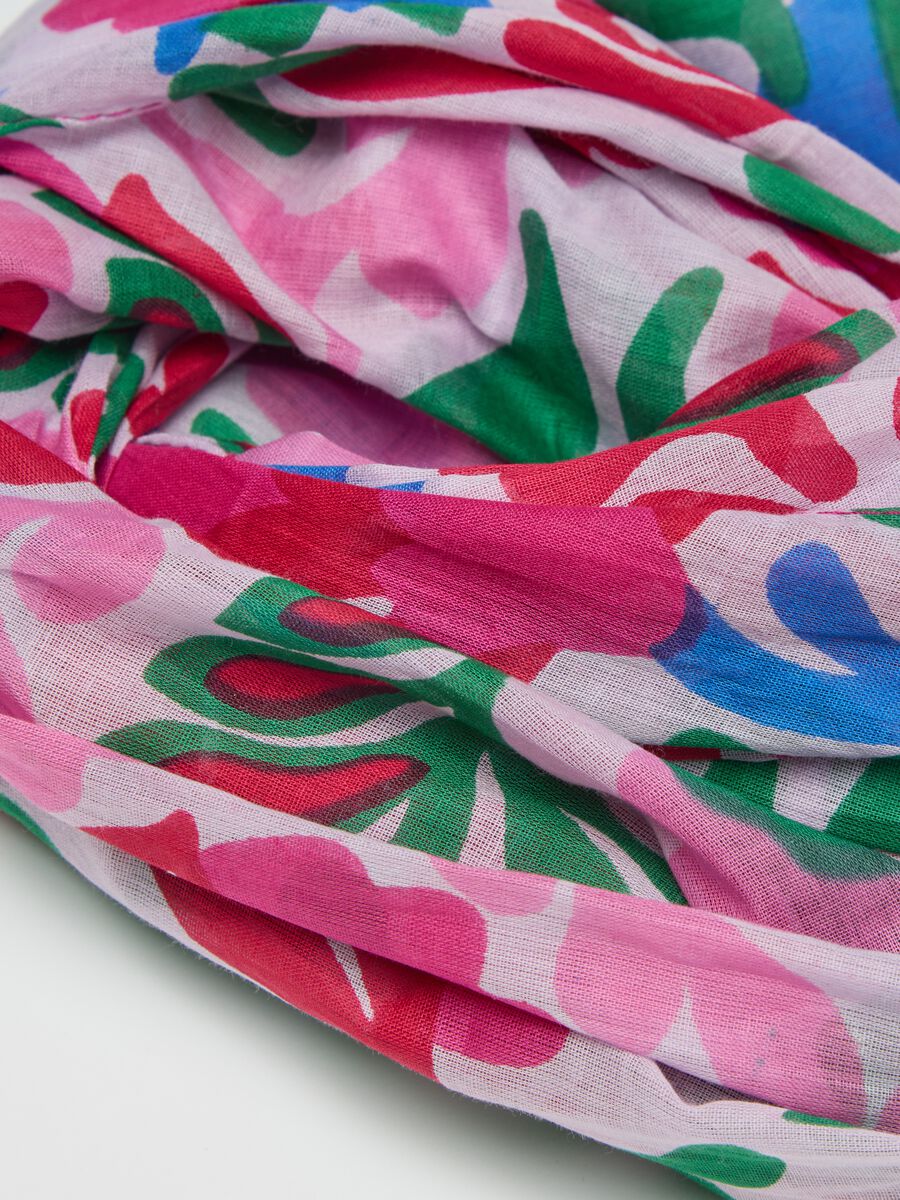 Pink scarf in cotton with floral print_1