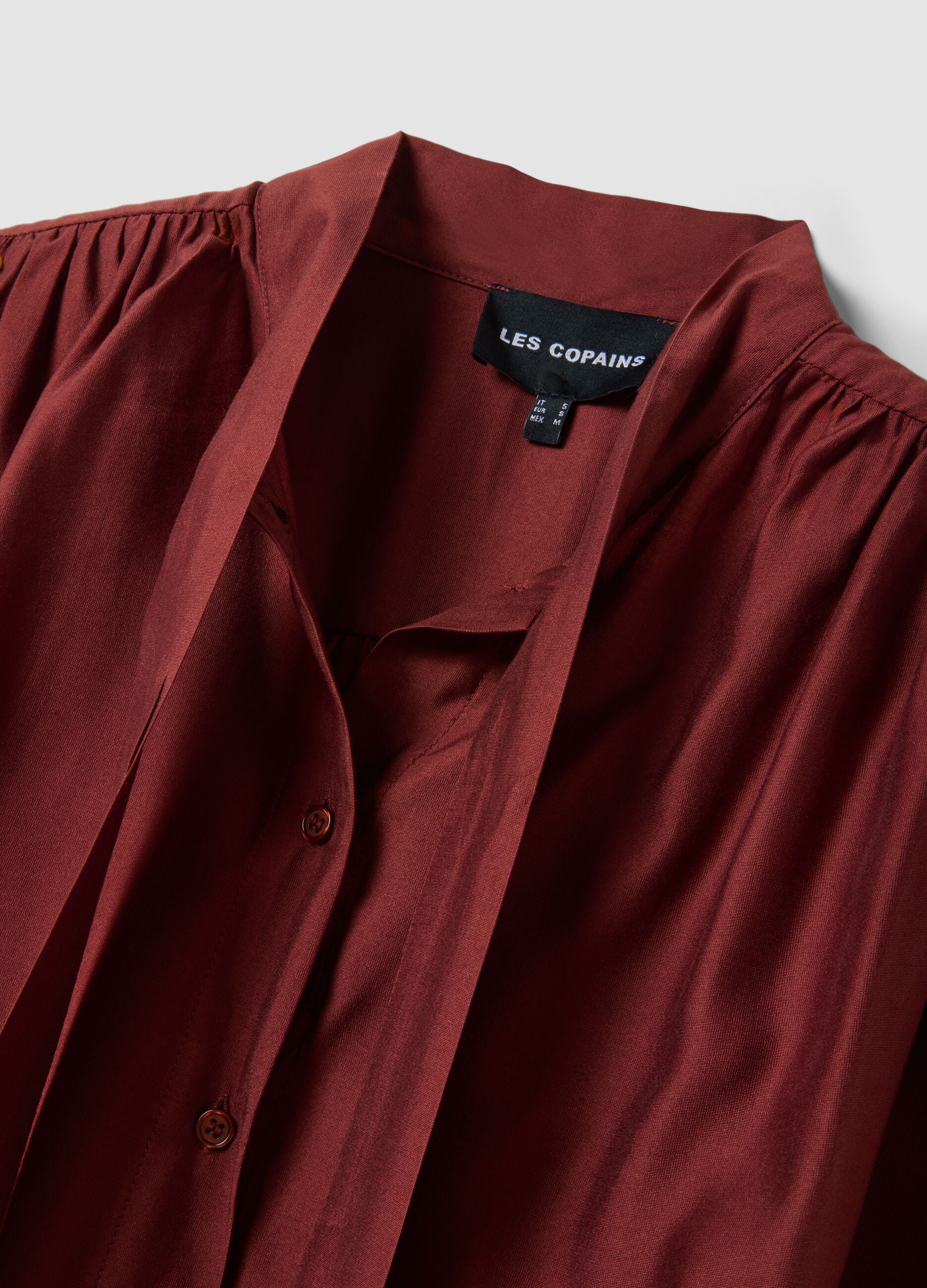 Red viscose-blend shirt with neck tie
