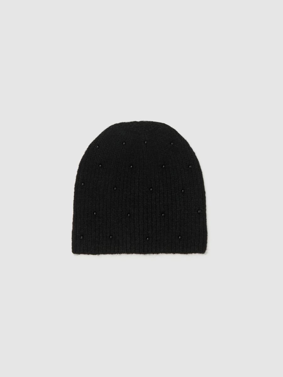 Black knitted beanie with beads_0