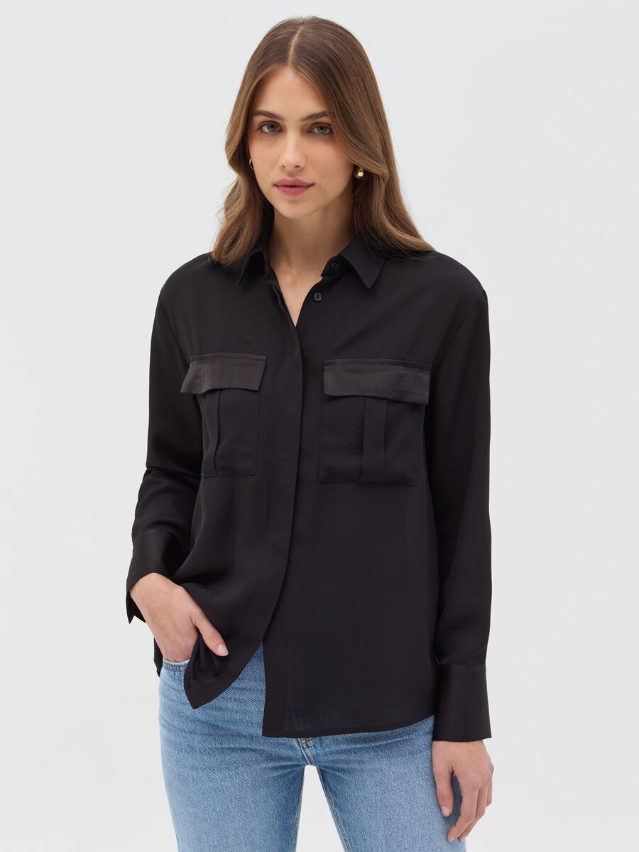 Shirt with satin details_0