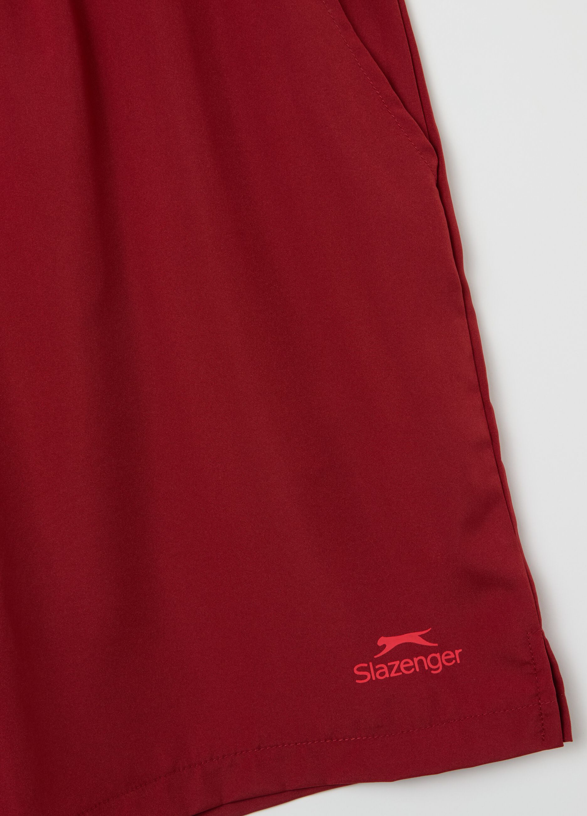 Bermuda in tessuto tecnico SLAZENGER
