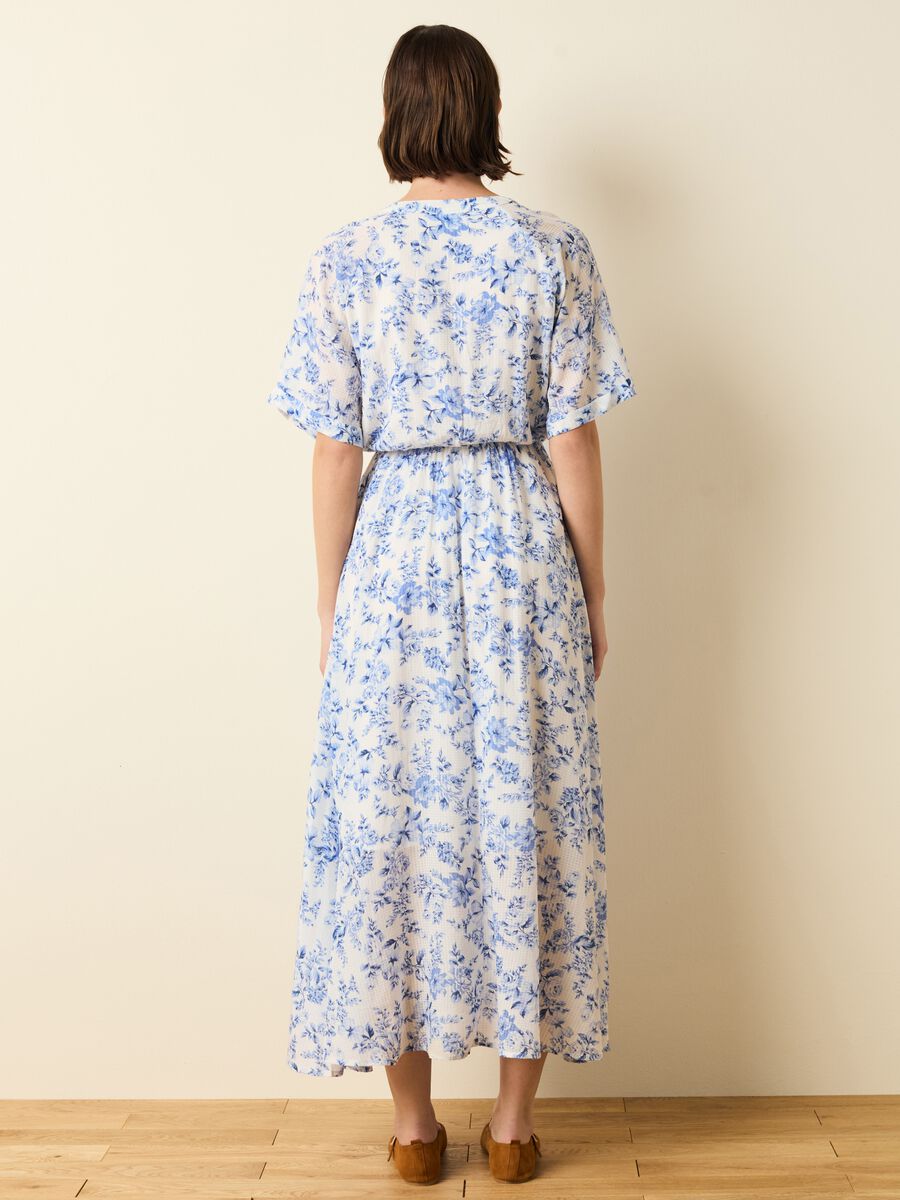 Long floral dress with V neck_3
