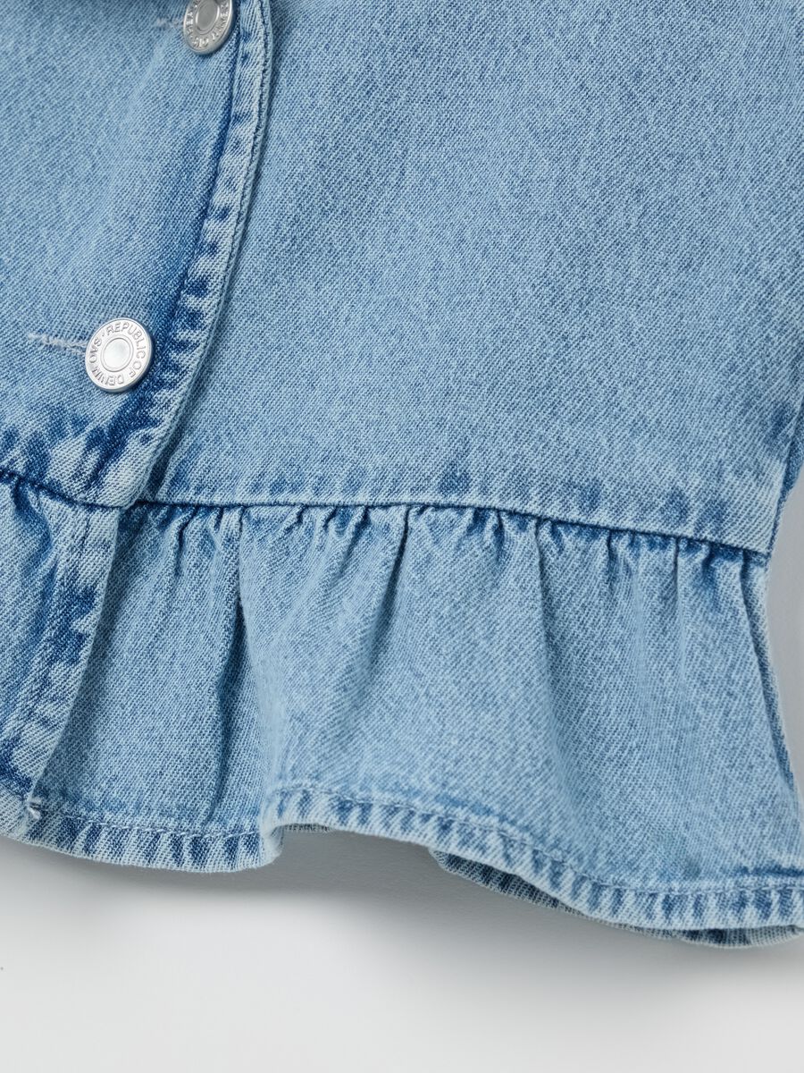 Blue chambray denim vest with flounce_2
