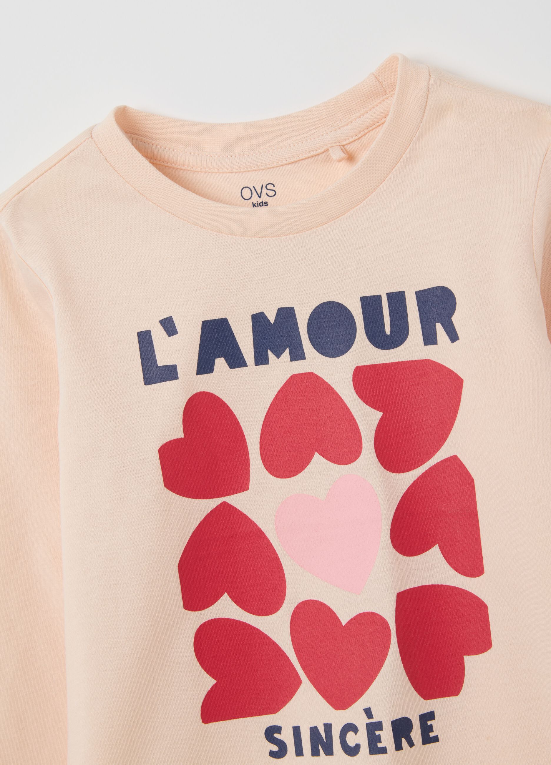 Girls' long beige cotton top - regular fit with print