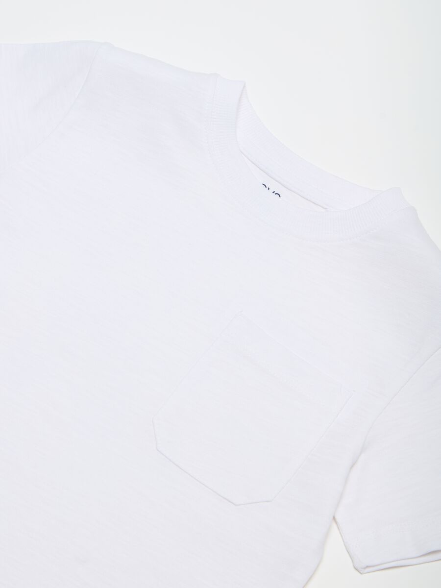T-shirt in cotone con tasca_1