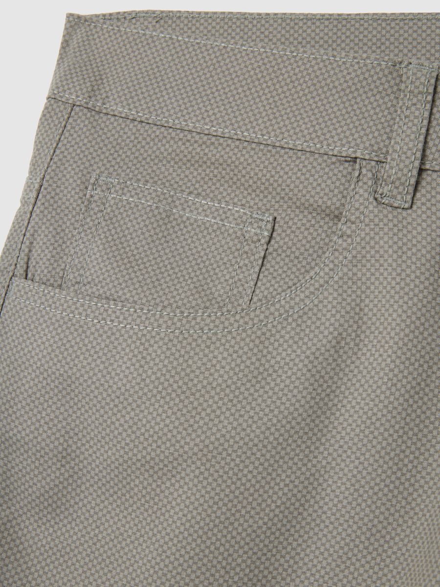 Men's grey stretch cotton Bermuda shorts in regular fit_1