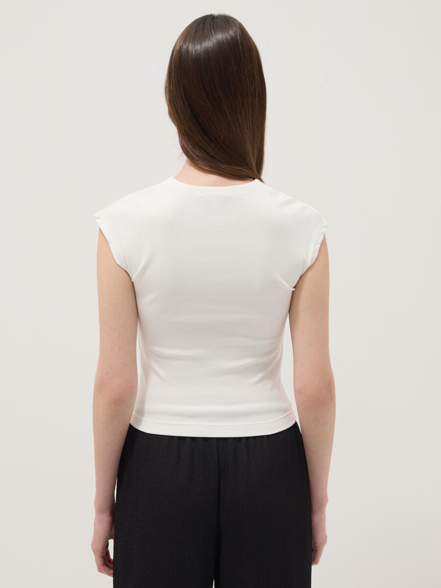 White fitted cotton stretch vest_3