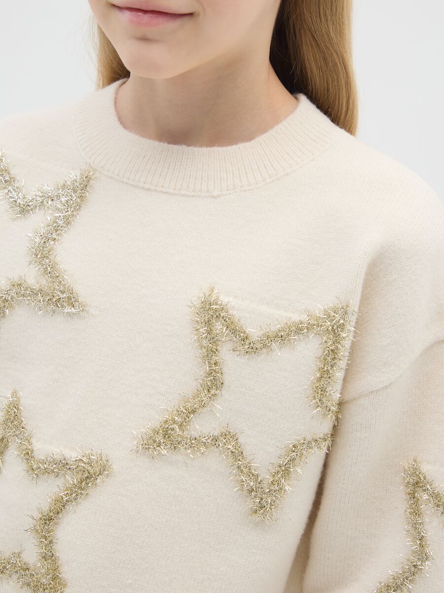 Girls' beige regular fit sweater with decorative stars_2