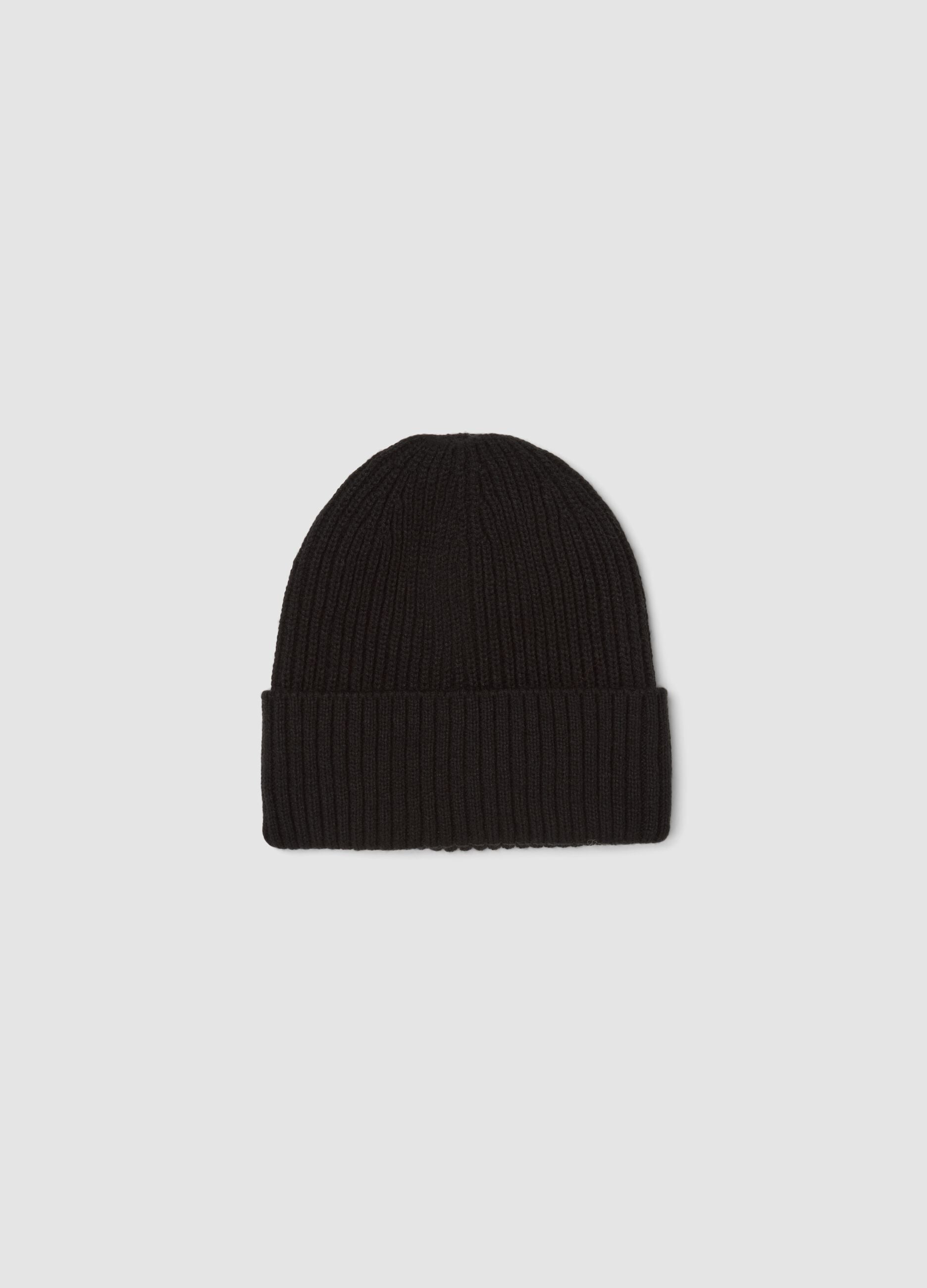Black knitted beanie with turn-up cuff