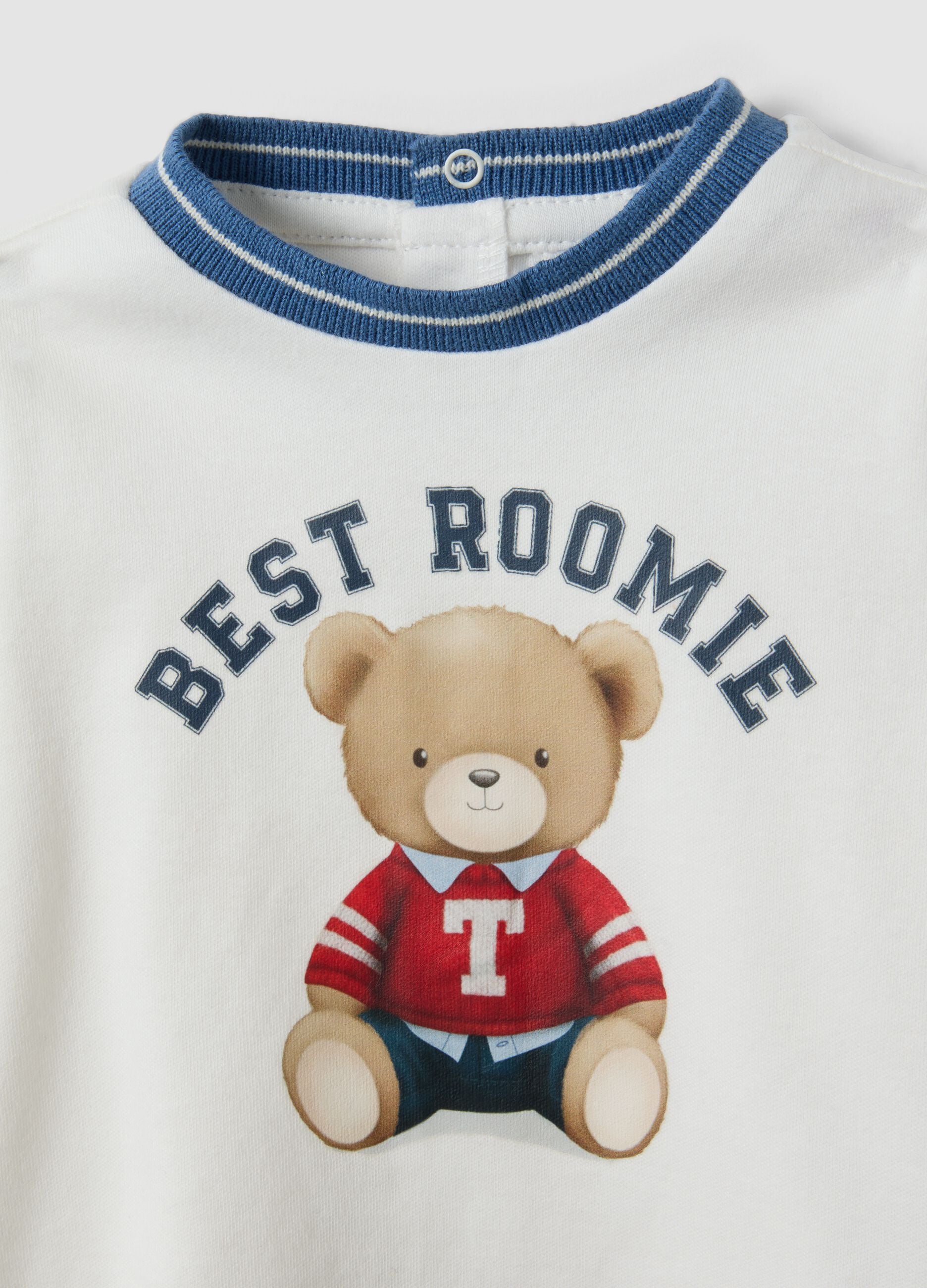 White organic cotton top with front print, regular fit