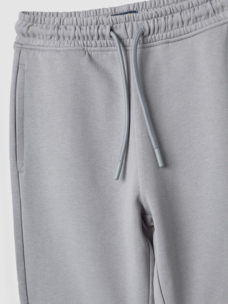 Pantaloni jogger grigi in puro cotone regular fit_2