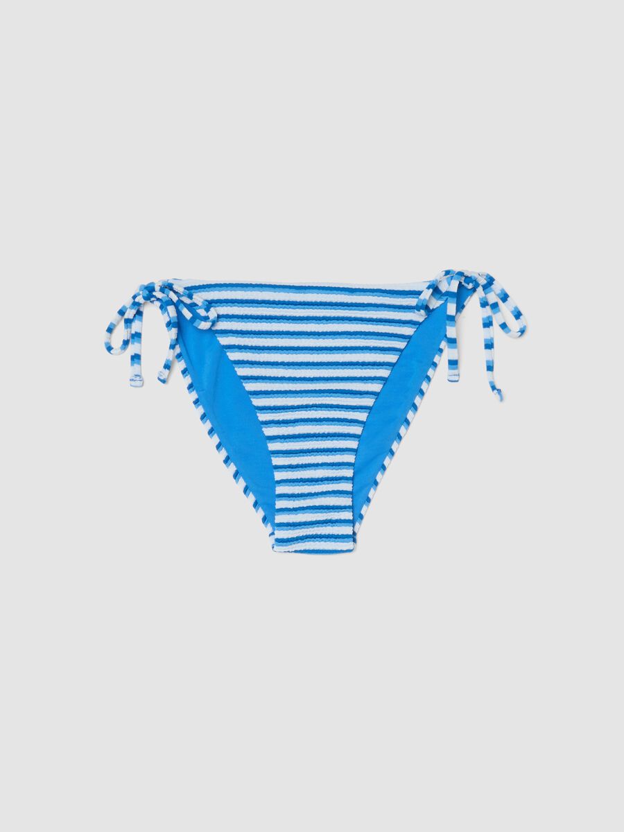 Slip bikini blu in tessuto elasticizzato a righe_4