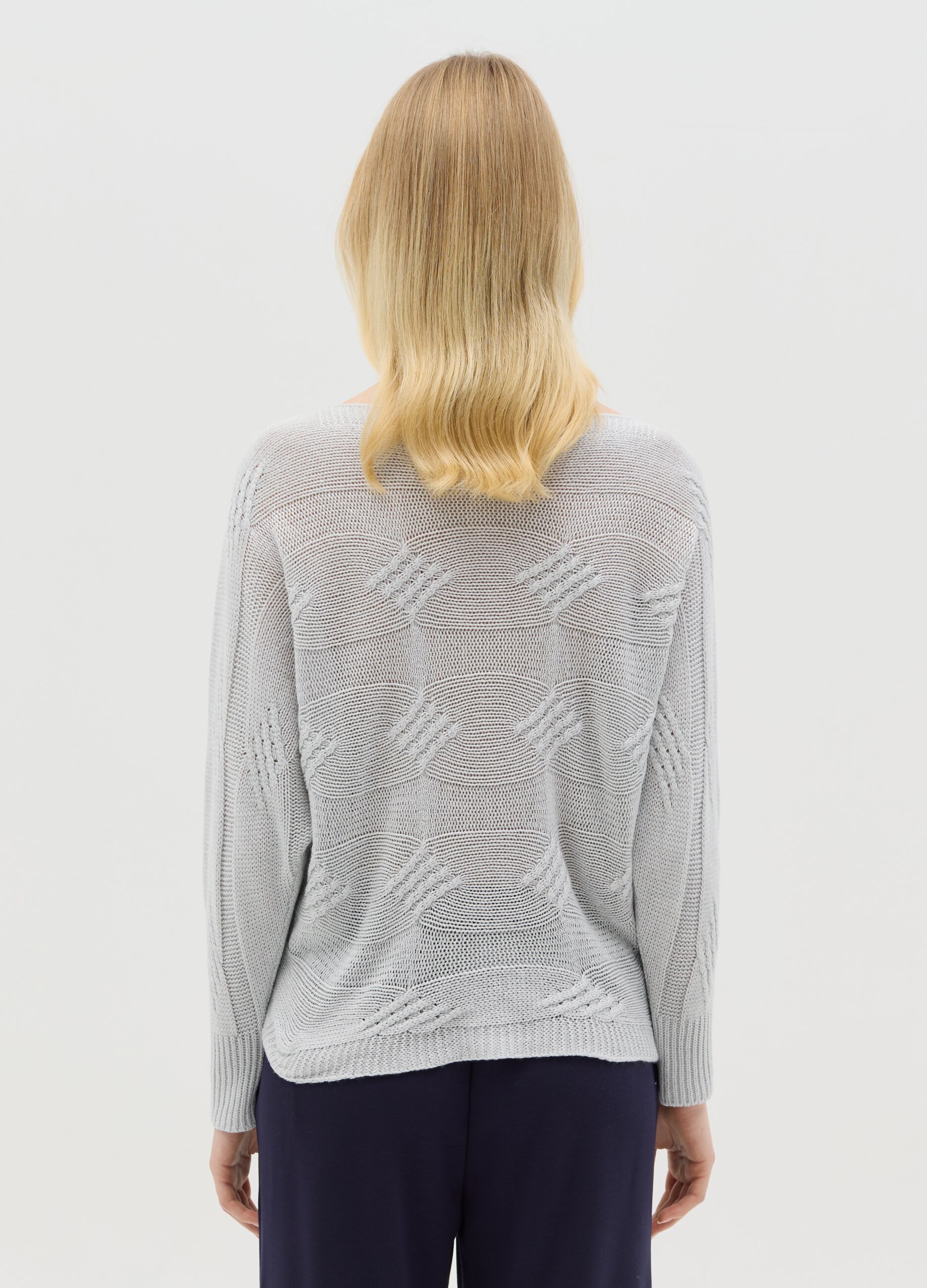 Grey long-sleeved top with design