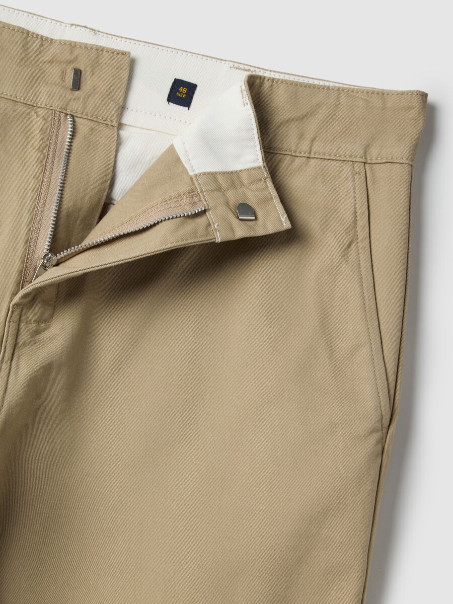 Pantaloni chino dritti in puro cotone twill beige regular fit_5