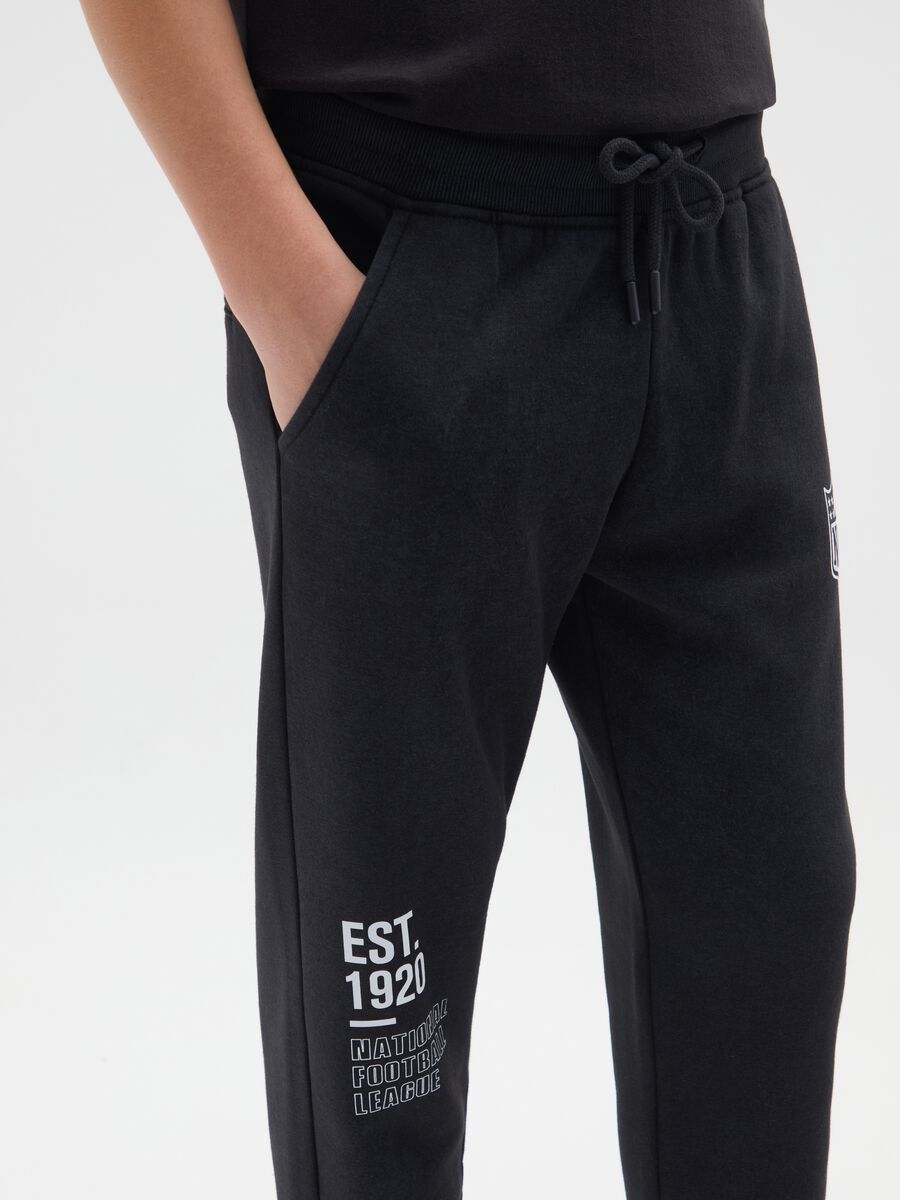 Kids' black regular fit cotton blend trousers with NFL logo_2