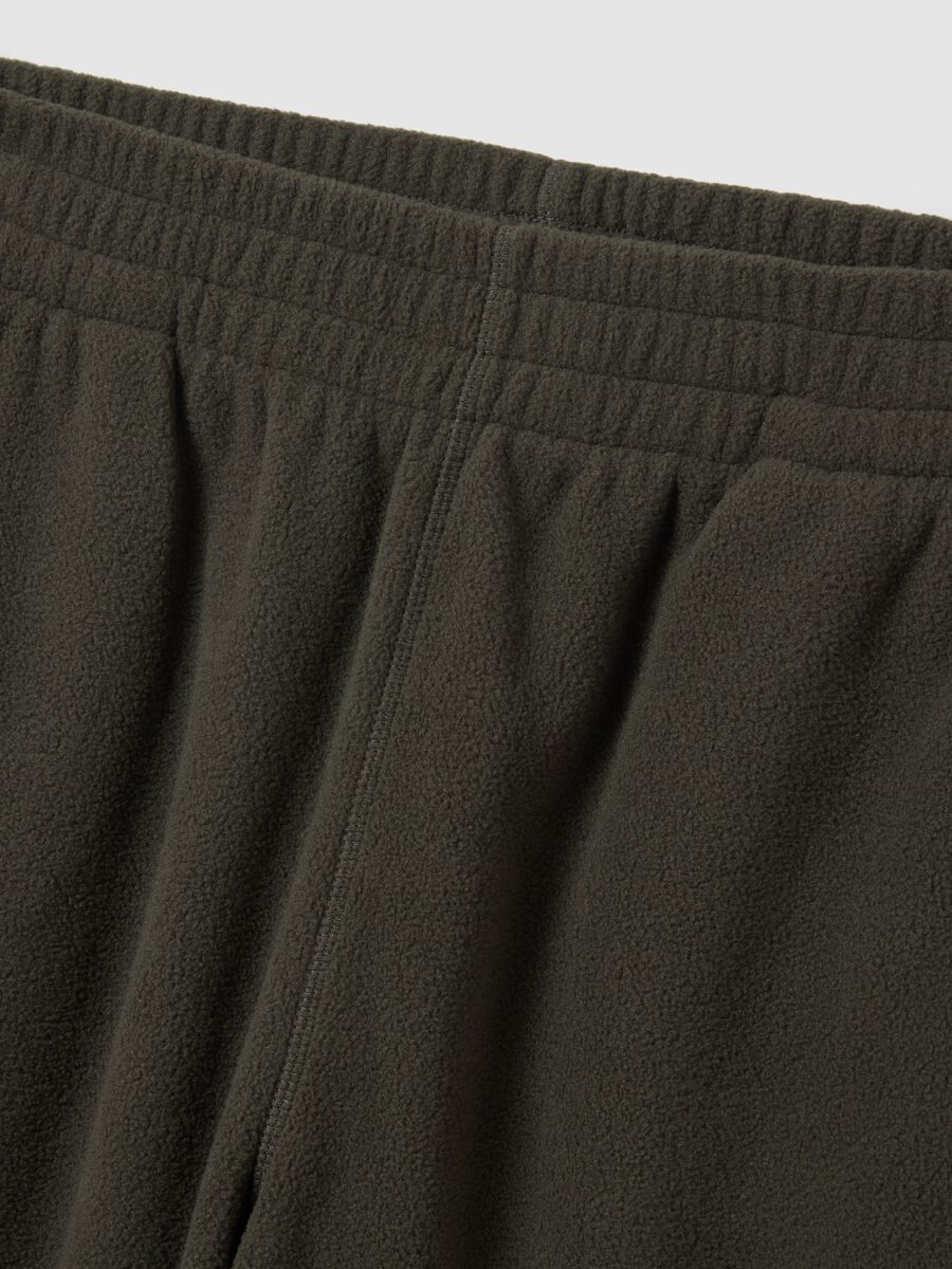 Regular fit green jogger trousers with elasticated waist_5