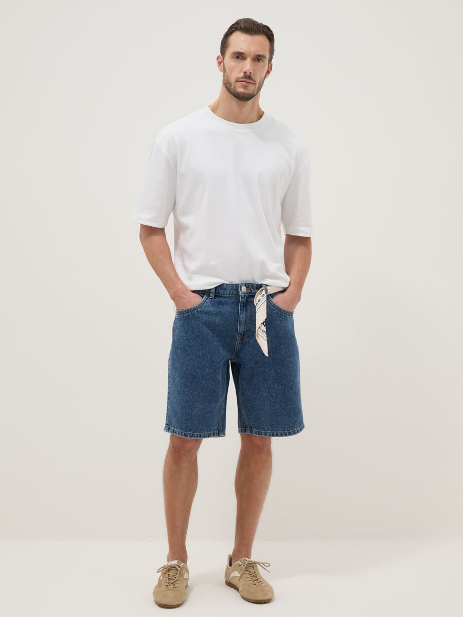 Blue denim Bermuda shorts in cotton blend, regular fit_0
