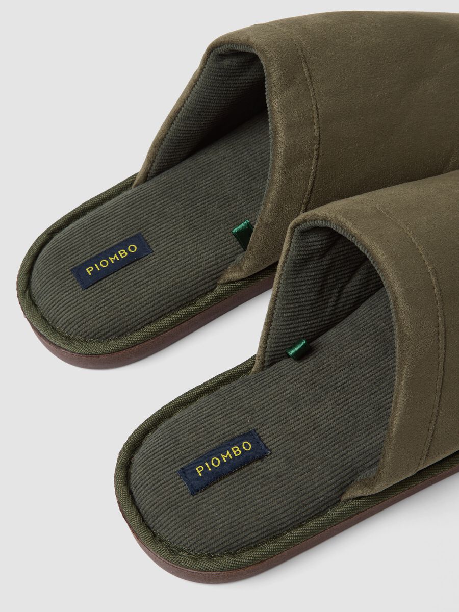 Green lined house slippers_1