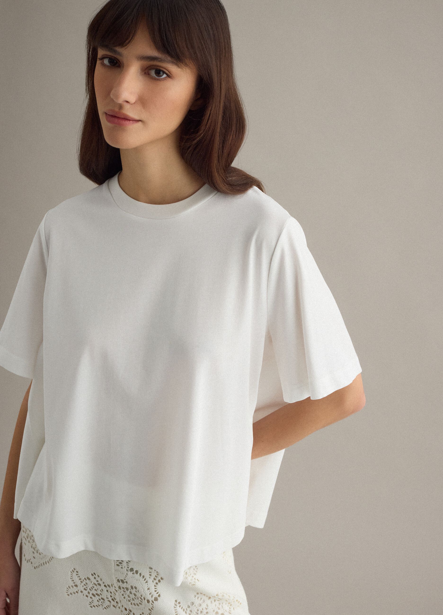 T-shirt a maniche corte in misto cotone bianca regular fit