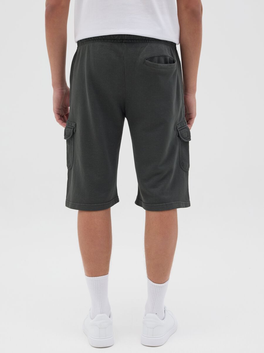 Grey Everlast cargo shorts_2