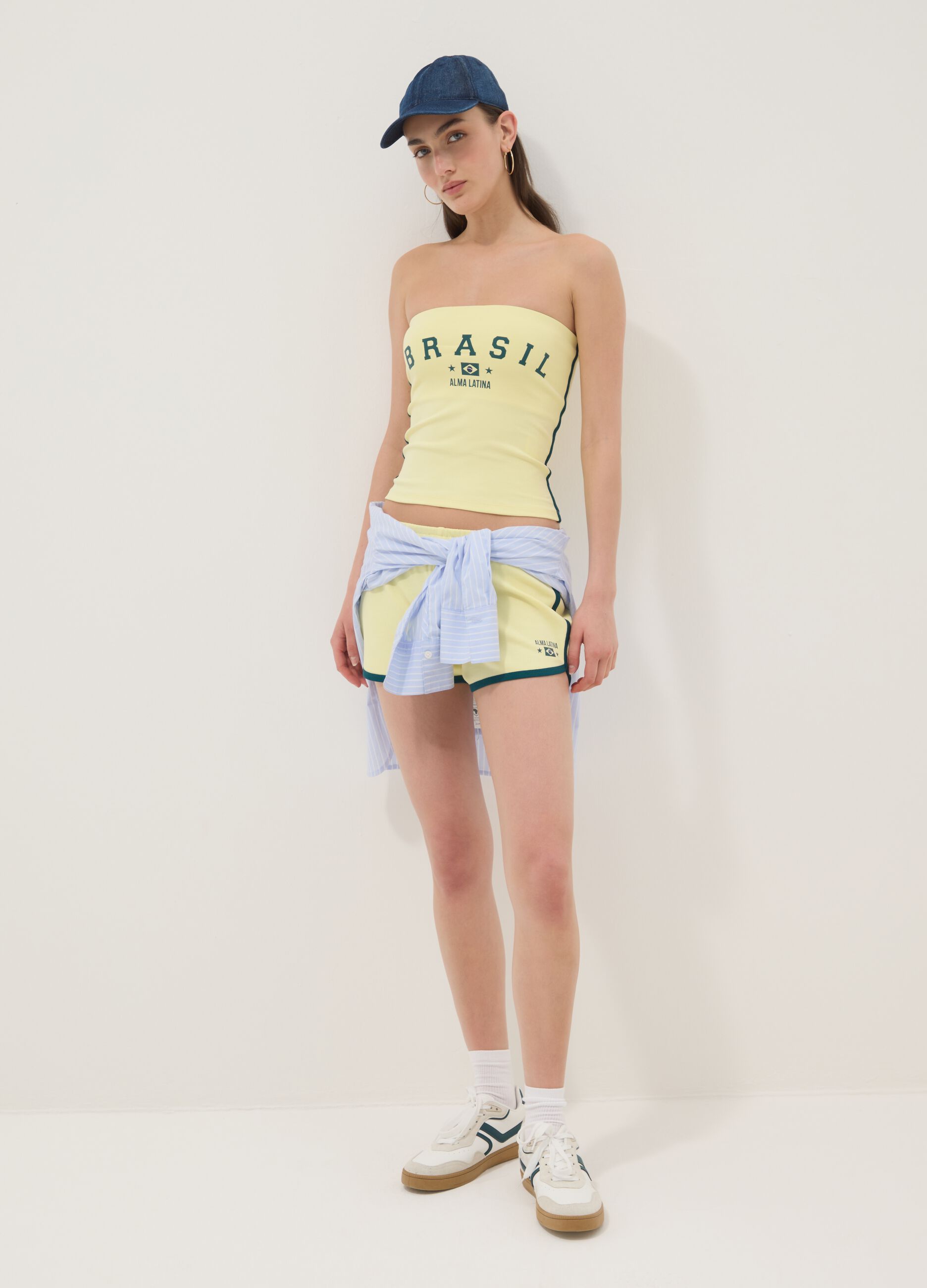 Yellow 100% cotton shorts with elasticated waist, regular fit