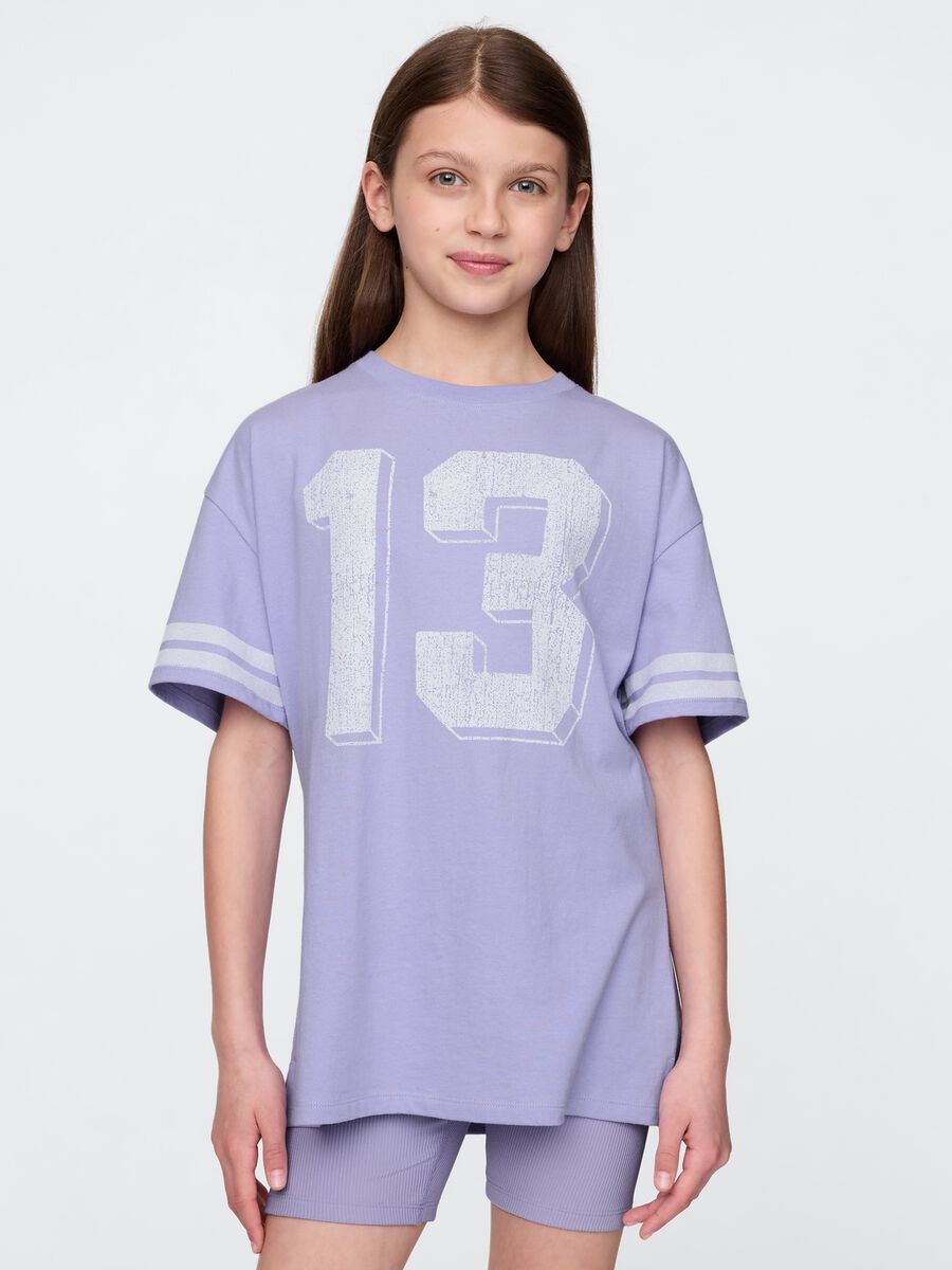 Purple T-shirt with sporty design_0