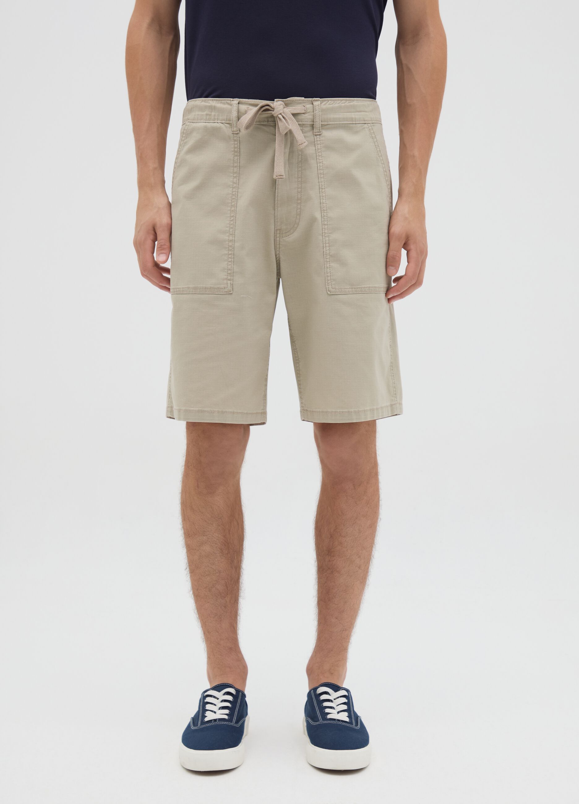 Men's regular fit beige cotton shorts