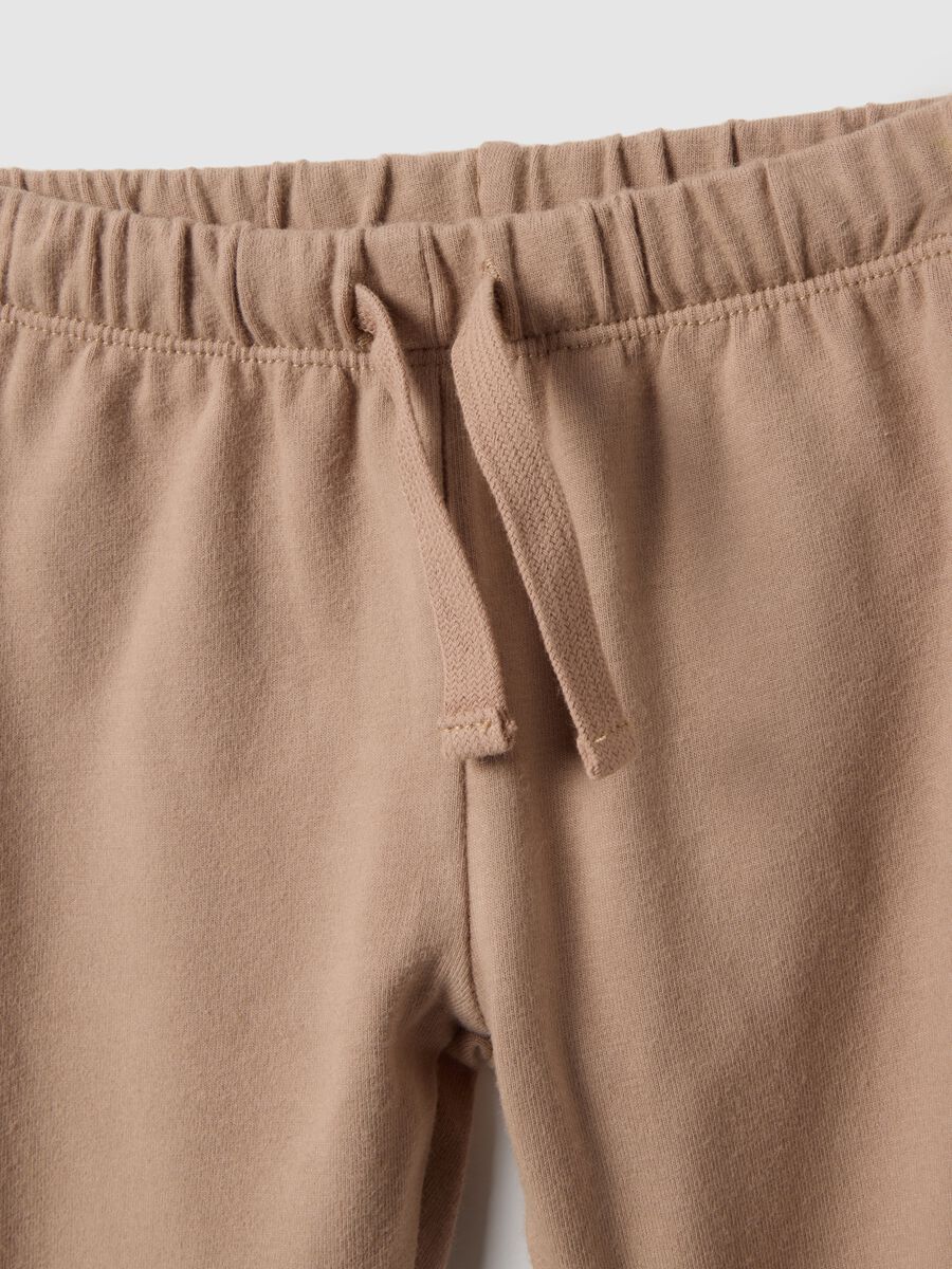 Beige newborn cotton stretch shirt and trouser set_2