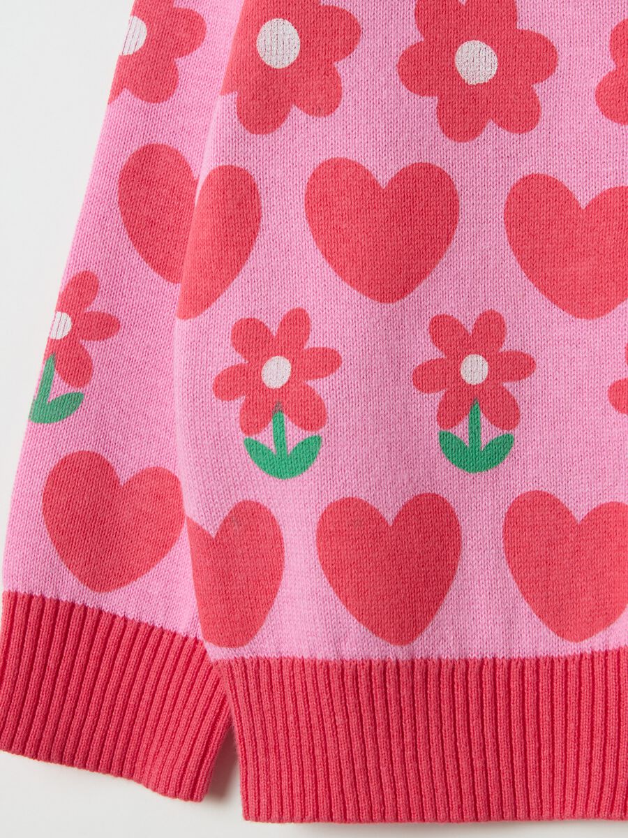 Cardigan with all-over hearts and flowers design_3