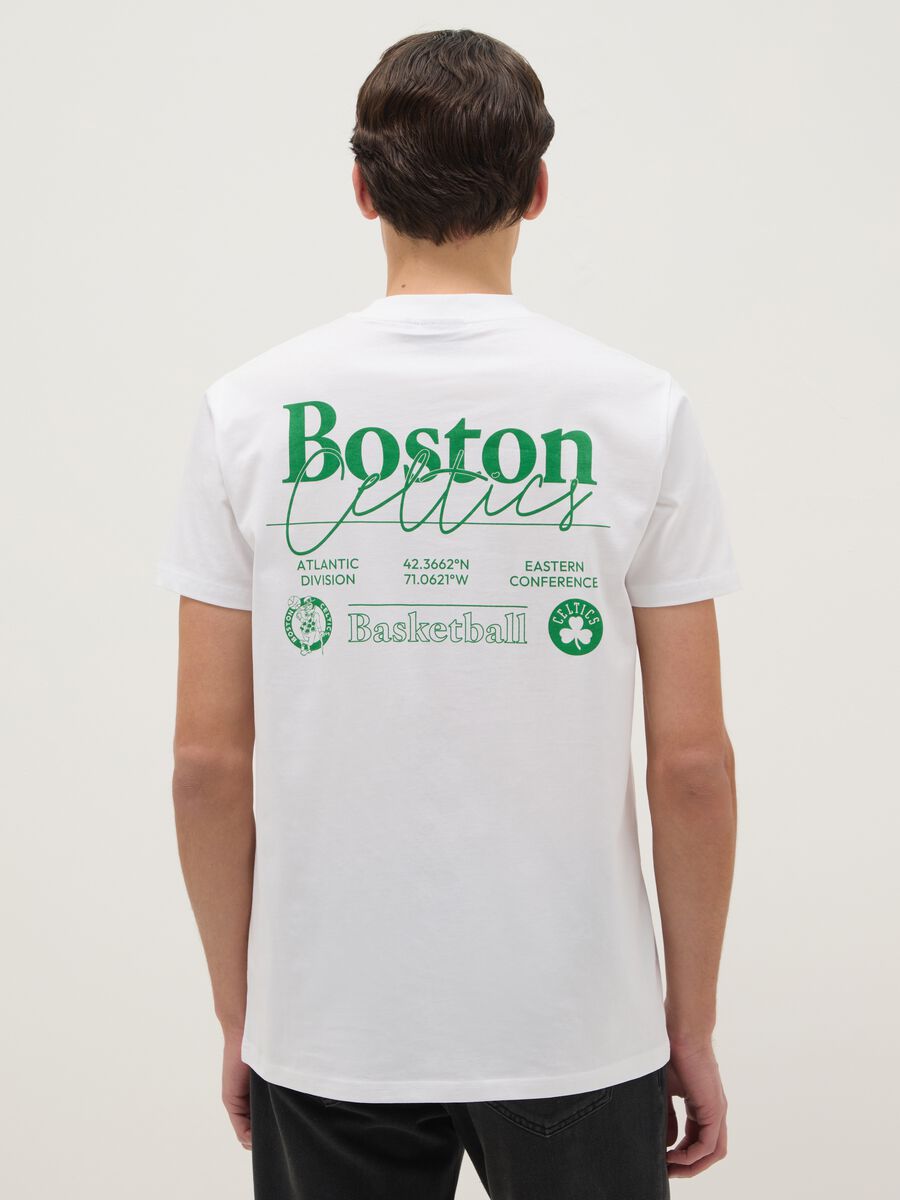 White regular fit pure cotton T-shirt with Boston Celtics logo_2