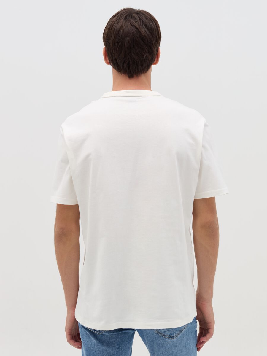 Cotton T-shirt with round neck_3