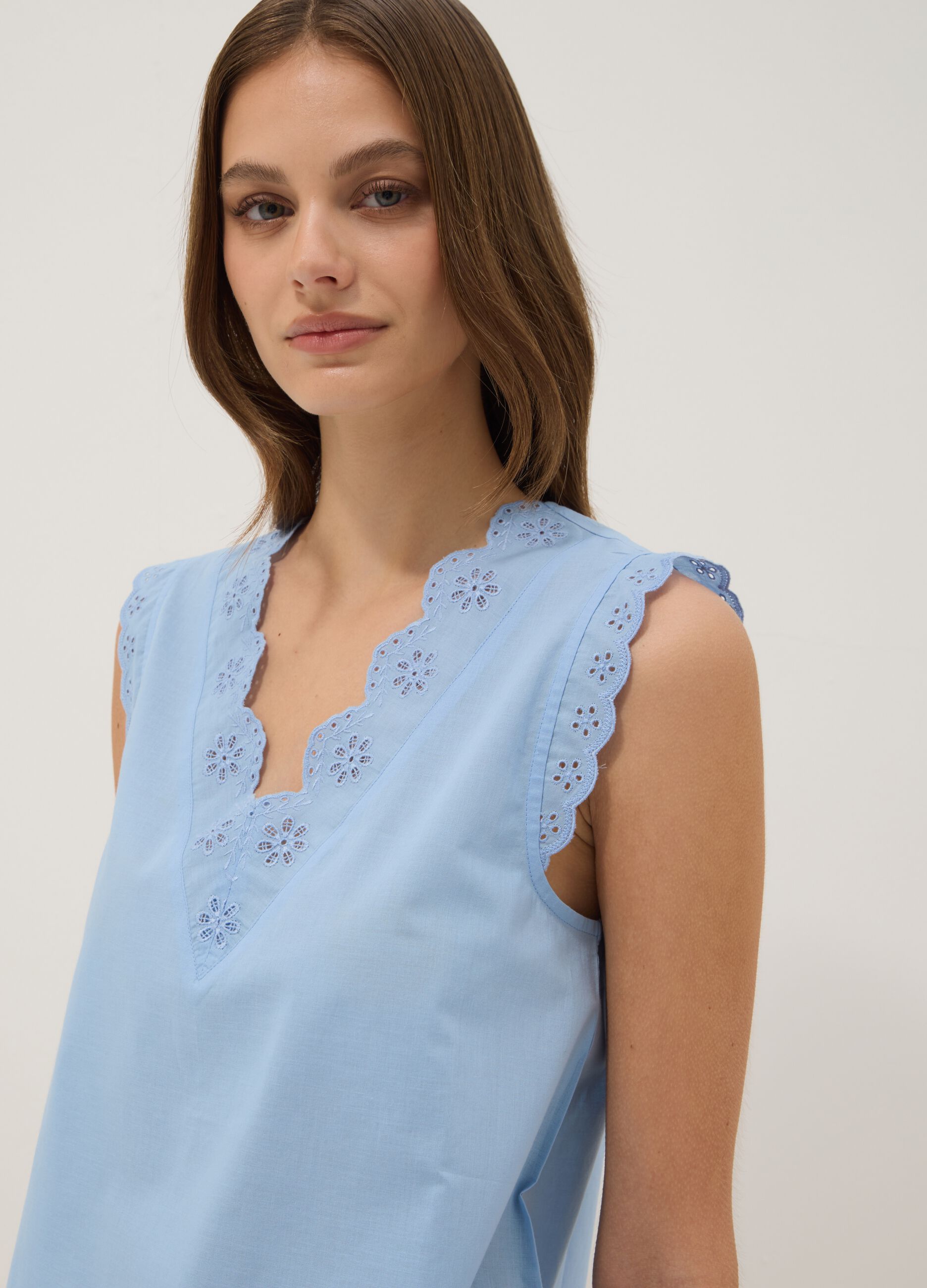 Sleeveless sky-blue pure cotton V-neck top, regular fit