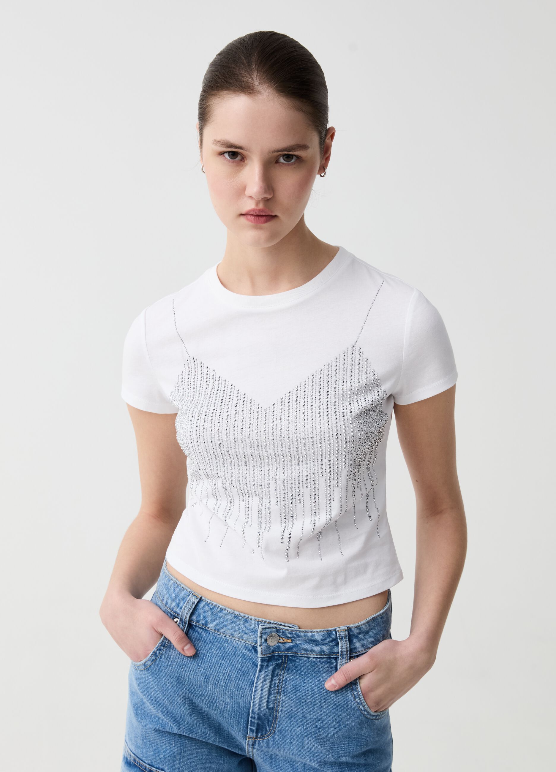 T-shirt in cotone con disegno in strass