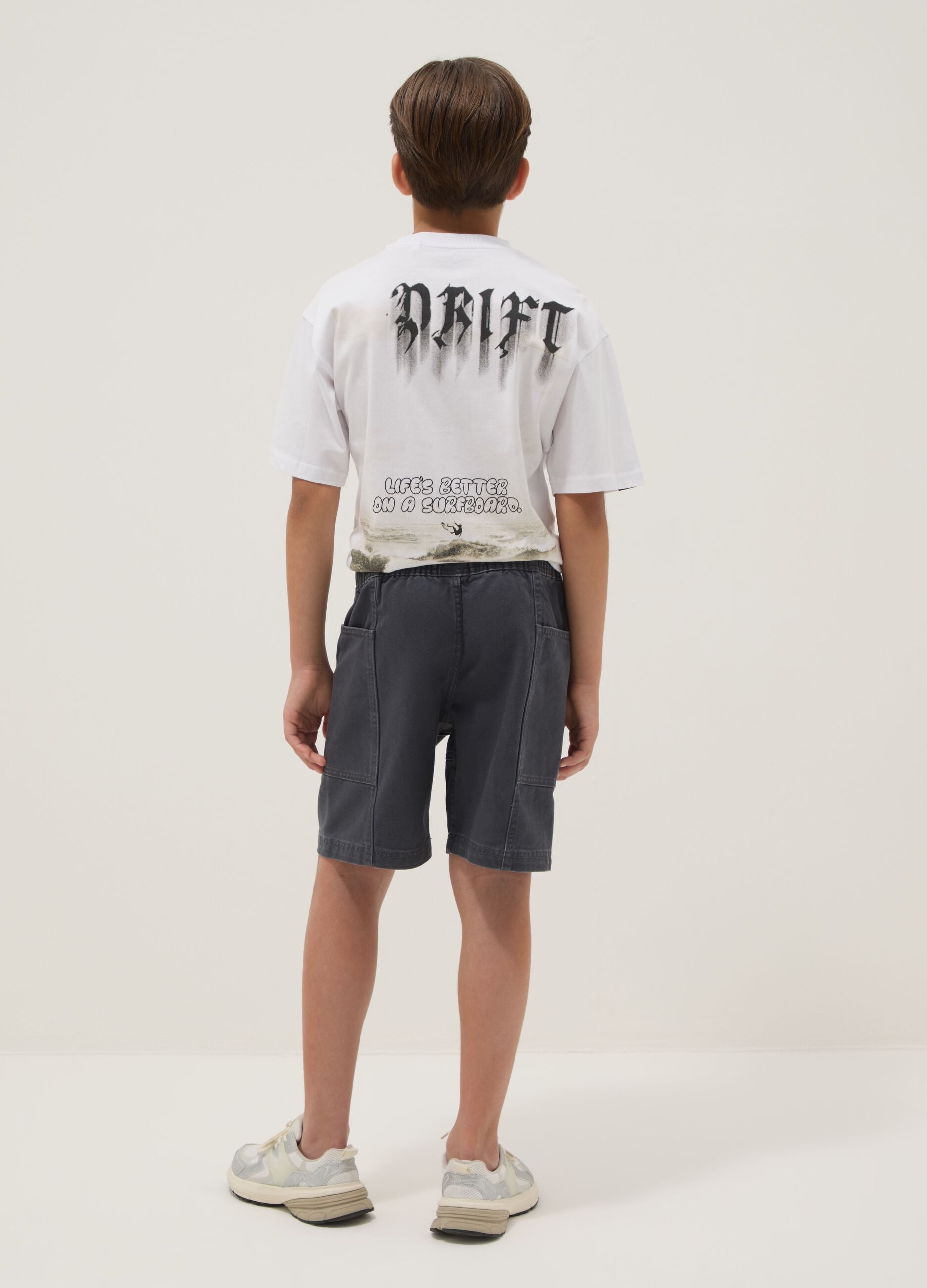 Blue pure cotton shorts with elasticated waist for boys, comfort fit