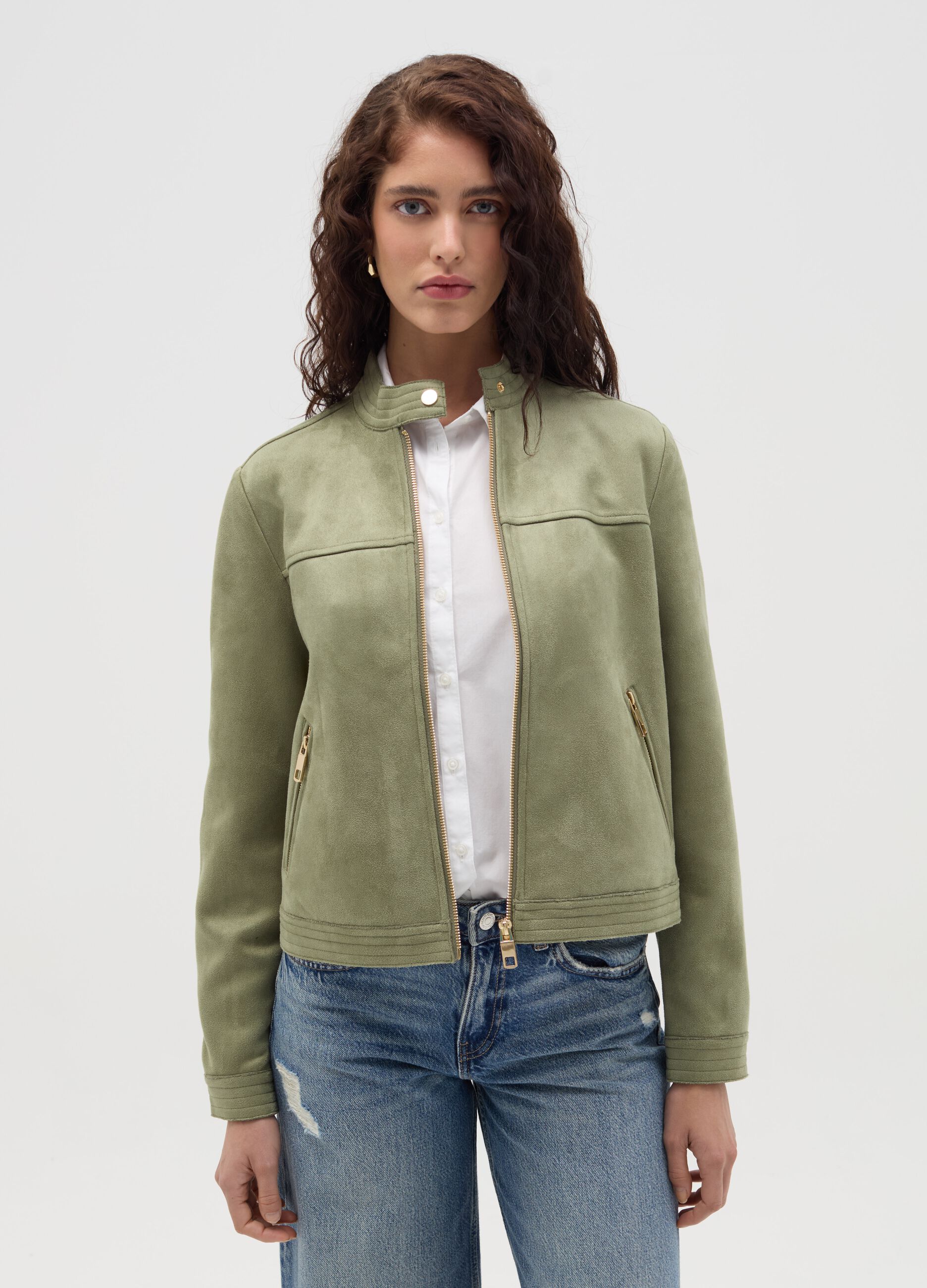 Short suede jacket with full-zip 
