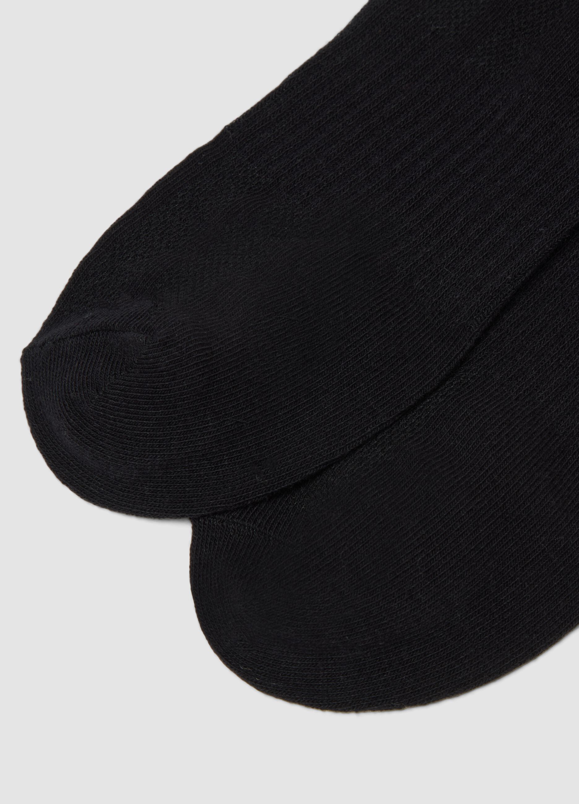 3-pack of black ankle sports socks in organic cotton blend