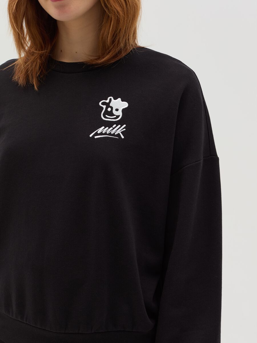 Cropped sweatshirt with round neck_2